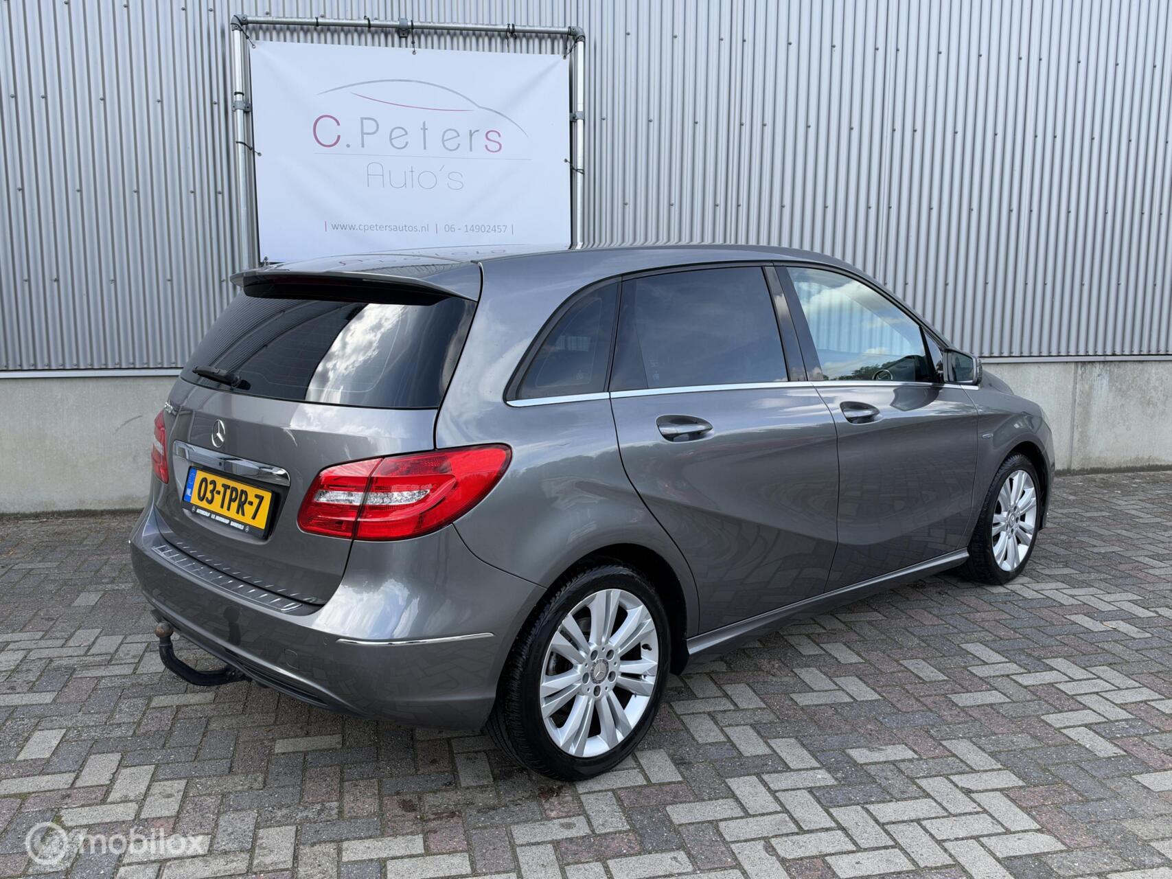 Foto van Mercedes-Benz B 200