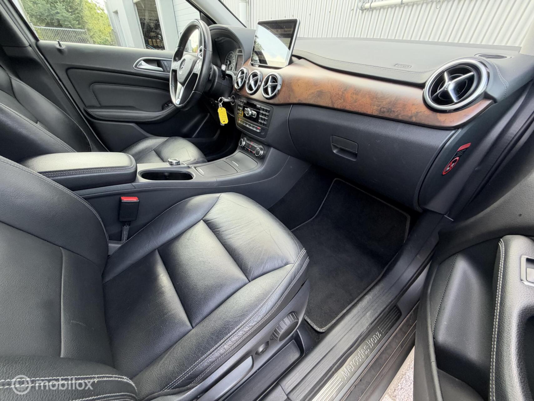 Foto van Mercedes-Benz B 200