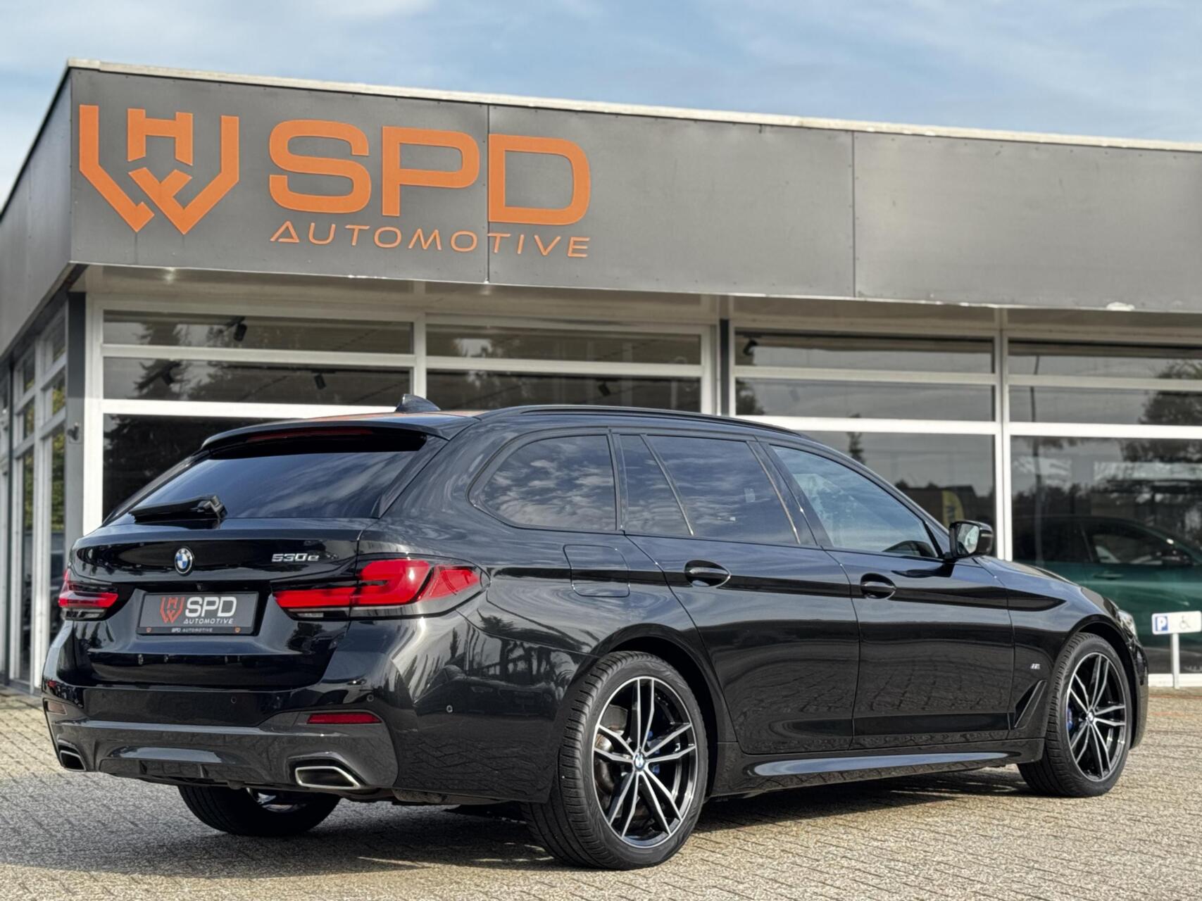 Foto van BMW 530e