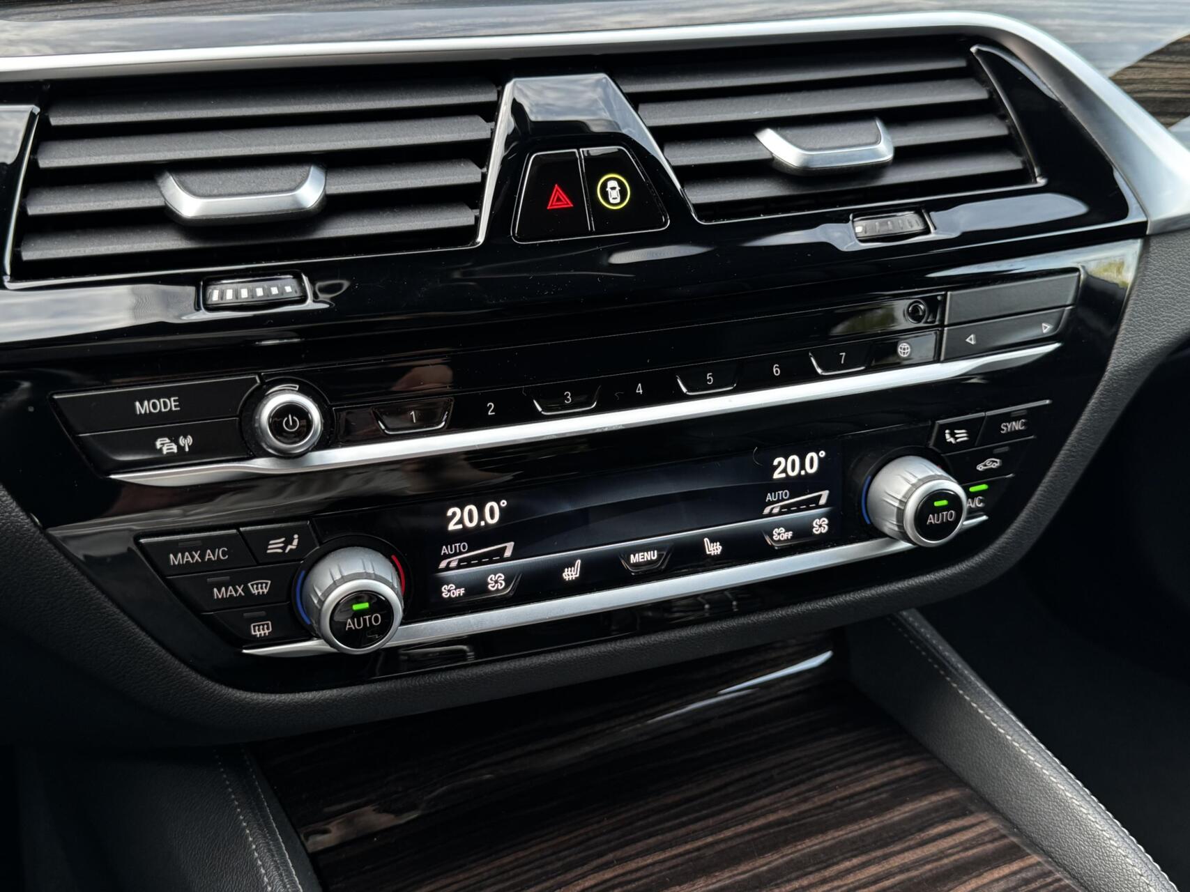 Foto van BMW 530e