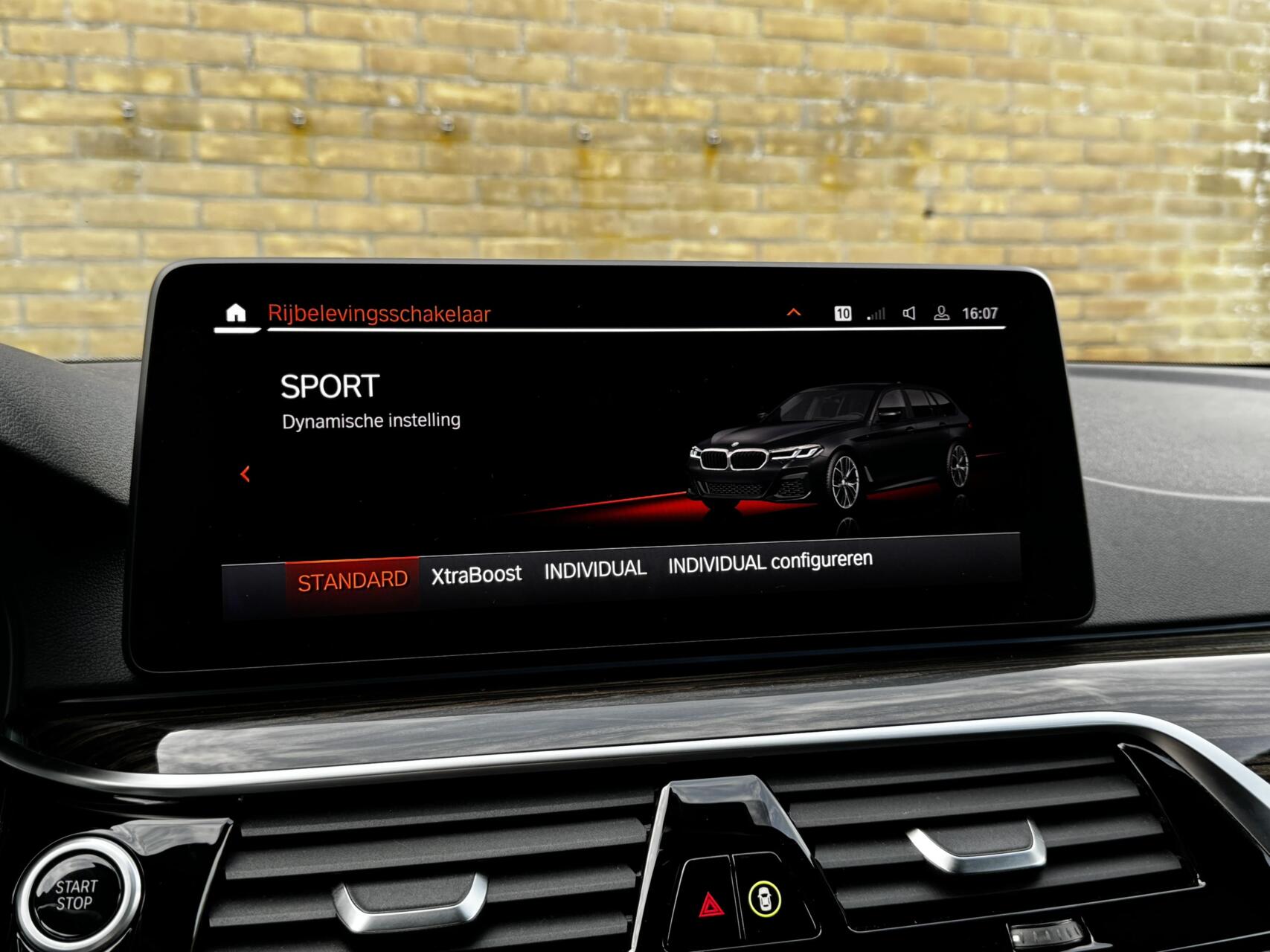 Foto van BMW 530e