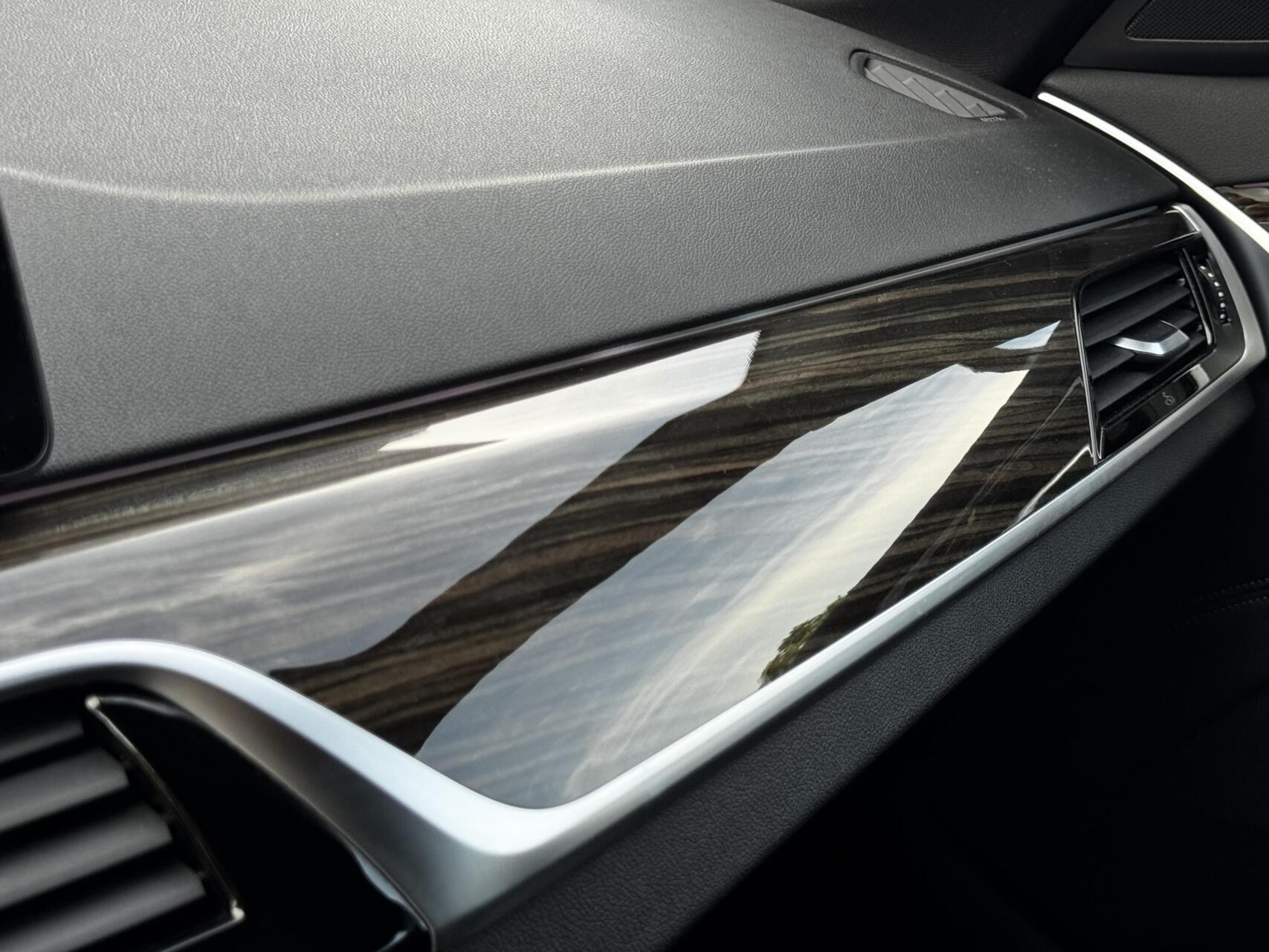 Foto van BMW 530e