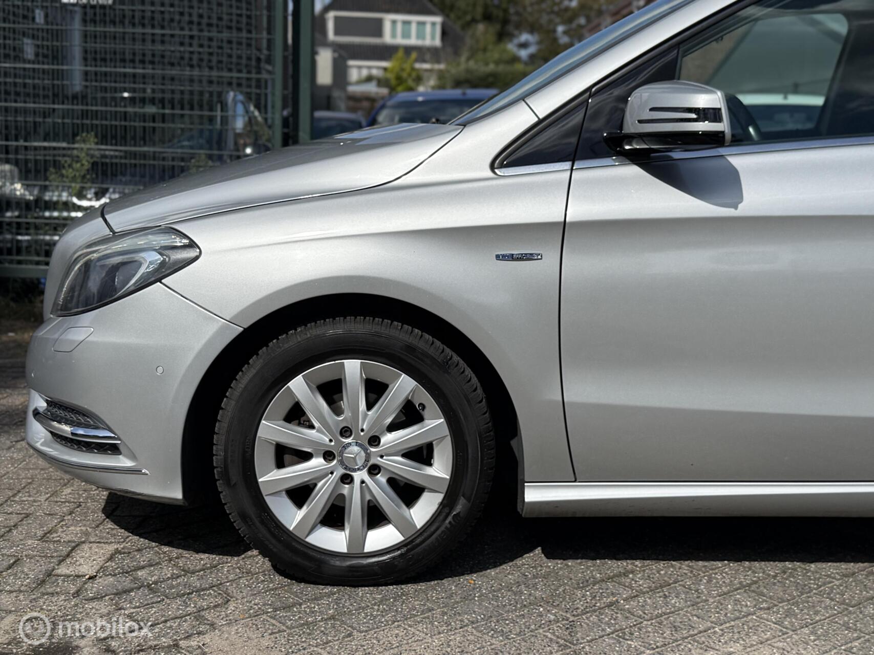 Foto van Mercedes-Benz B 180