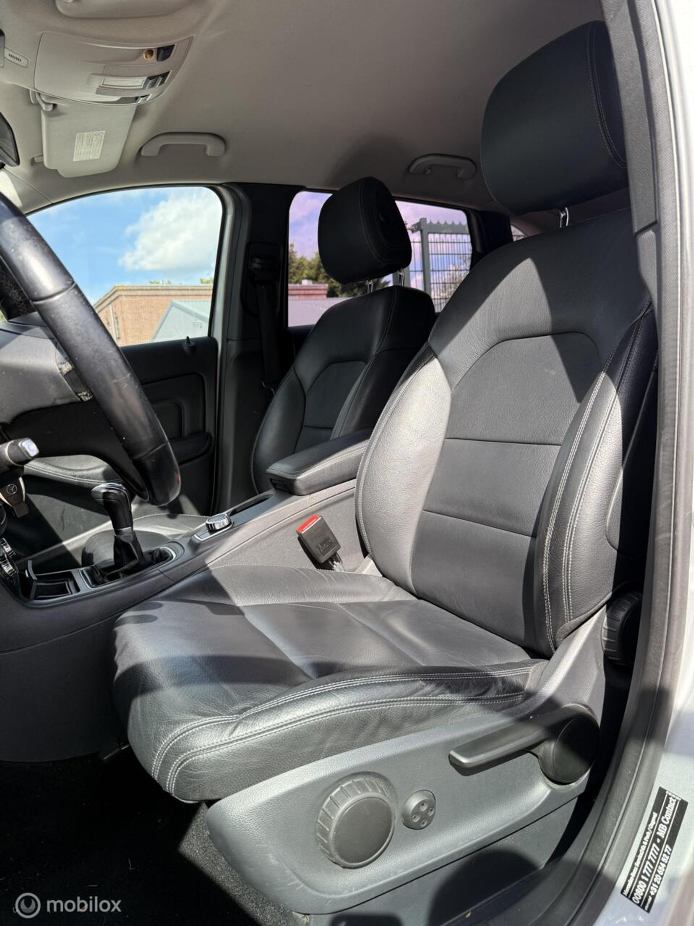 Foto van Mercedes-Benz B 180