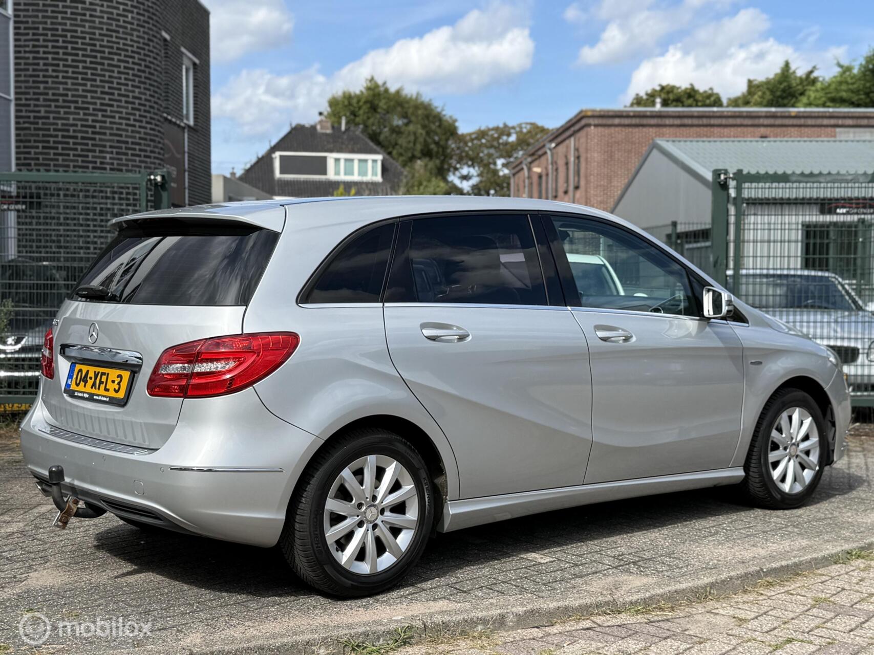 Foto van Mercedes-Benz B 180