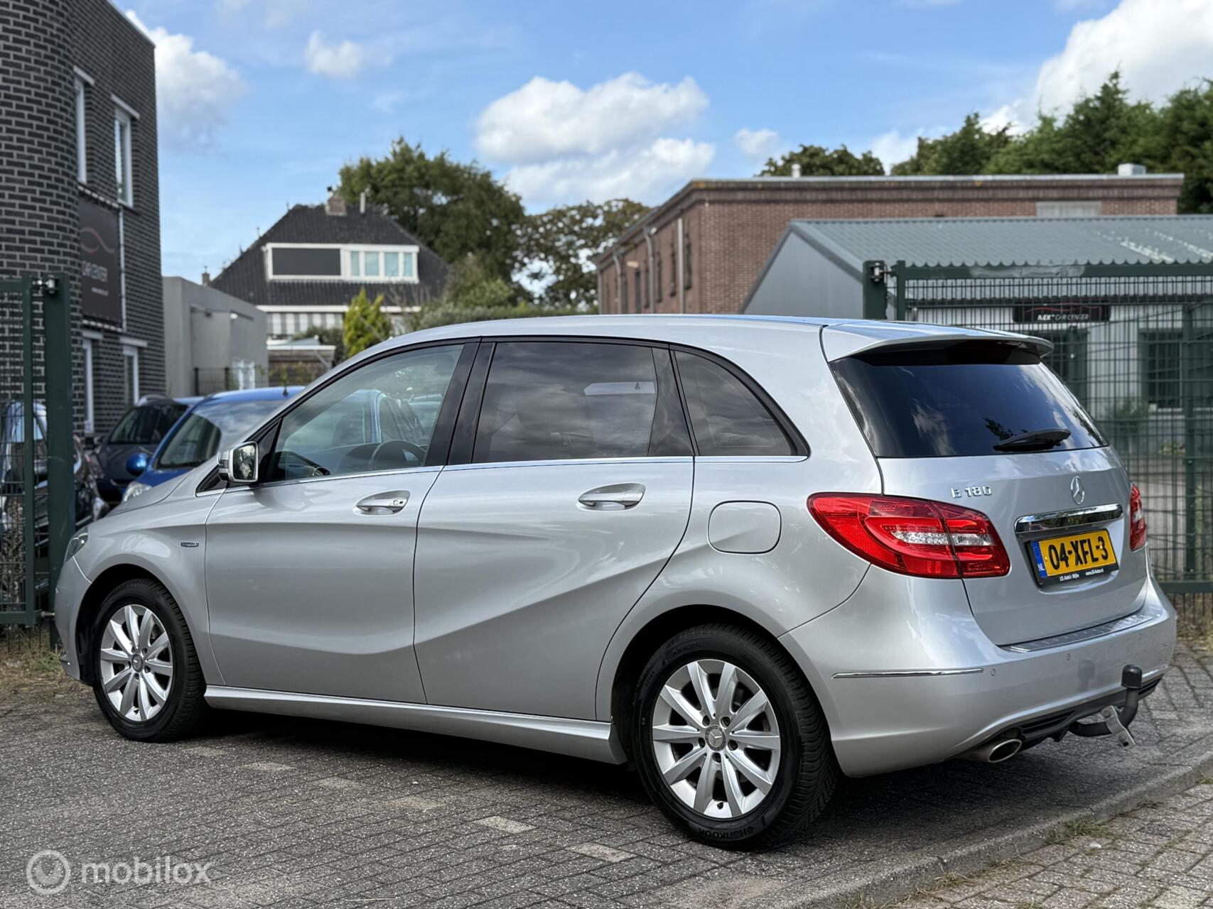 Foto van Mercedes-Benz B 180