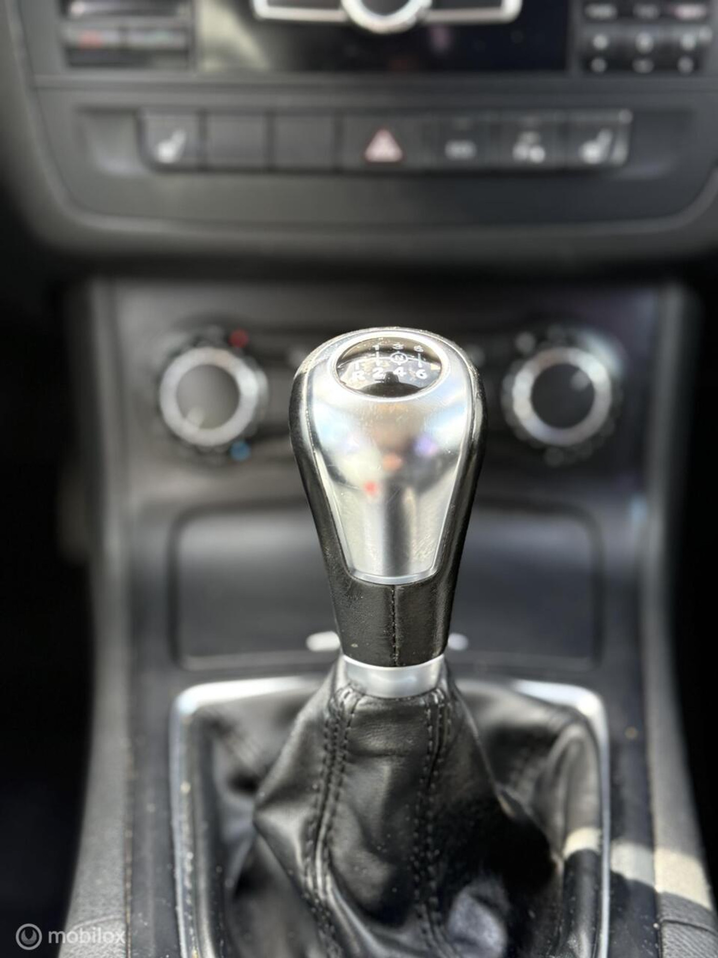 Foto van Mercedes-Benz B 180