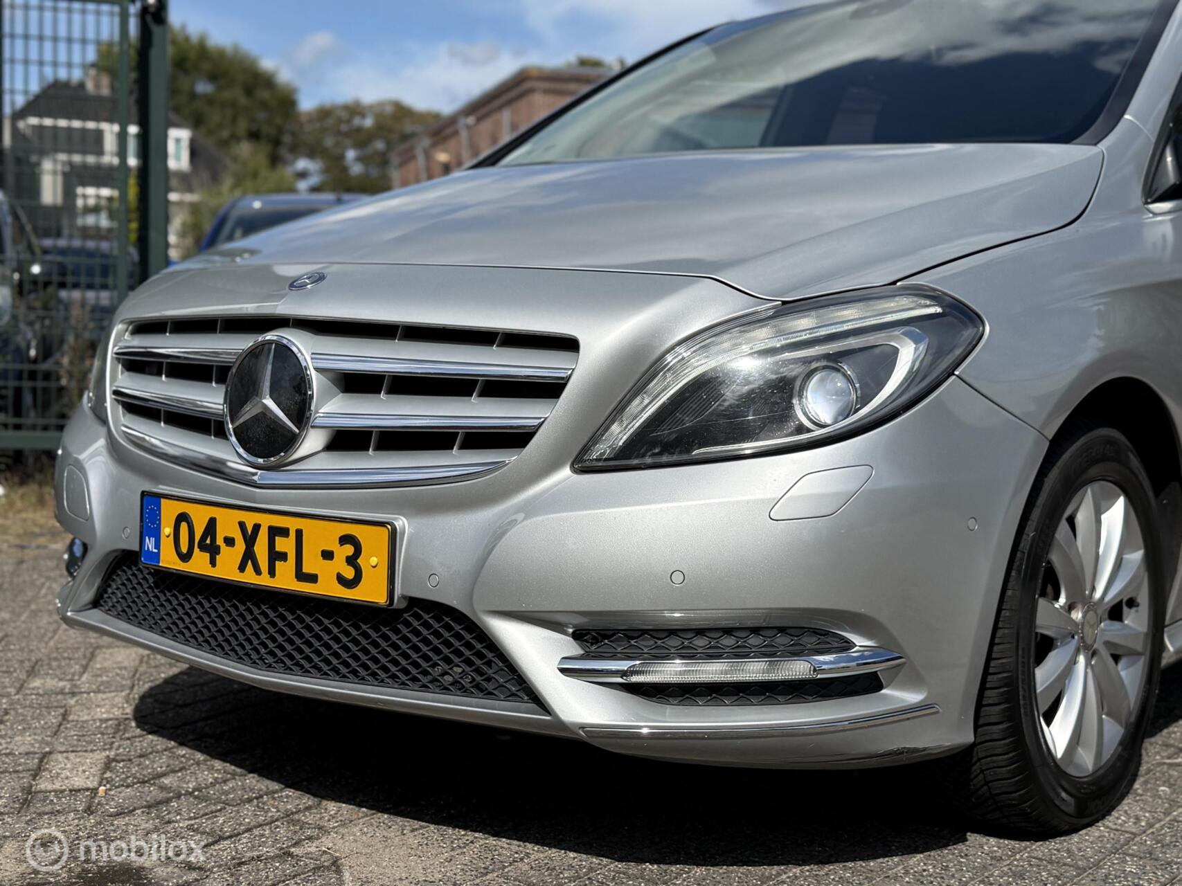 Foto van Mercedes-Benz B 180