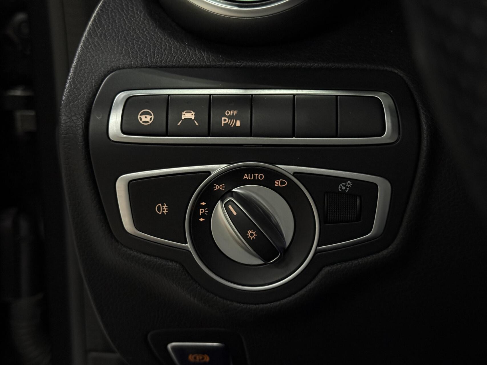 Foto van Mercedes-Benz C 300