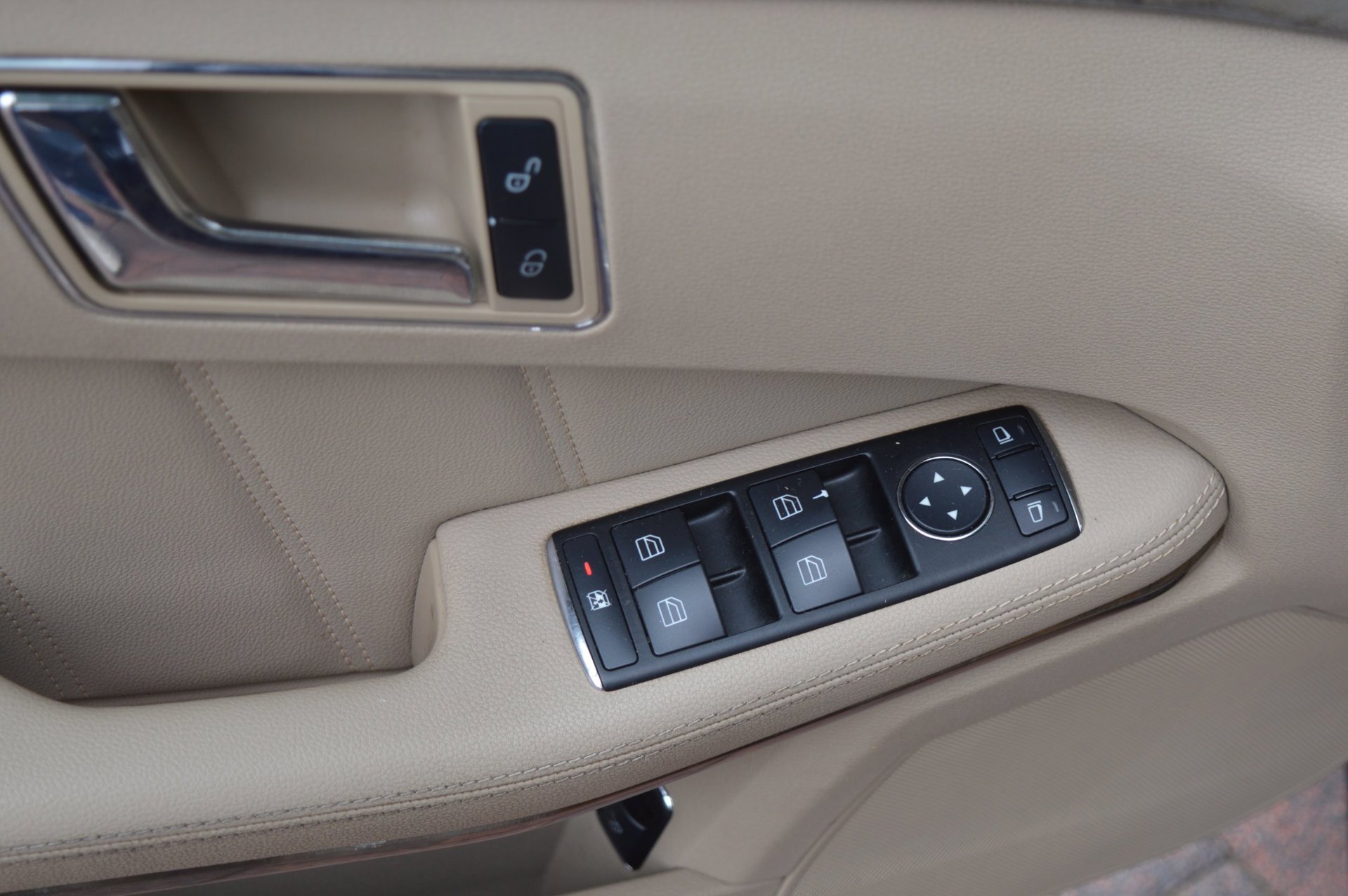 Foto van Mercedes-Benz E 350 Cgi