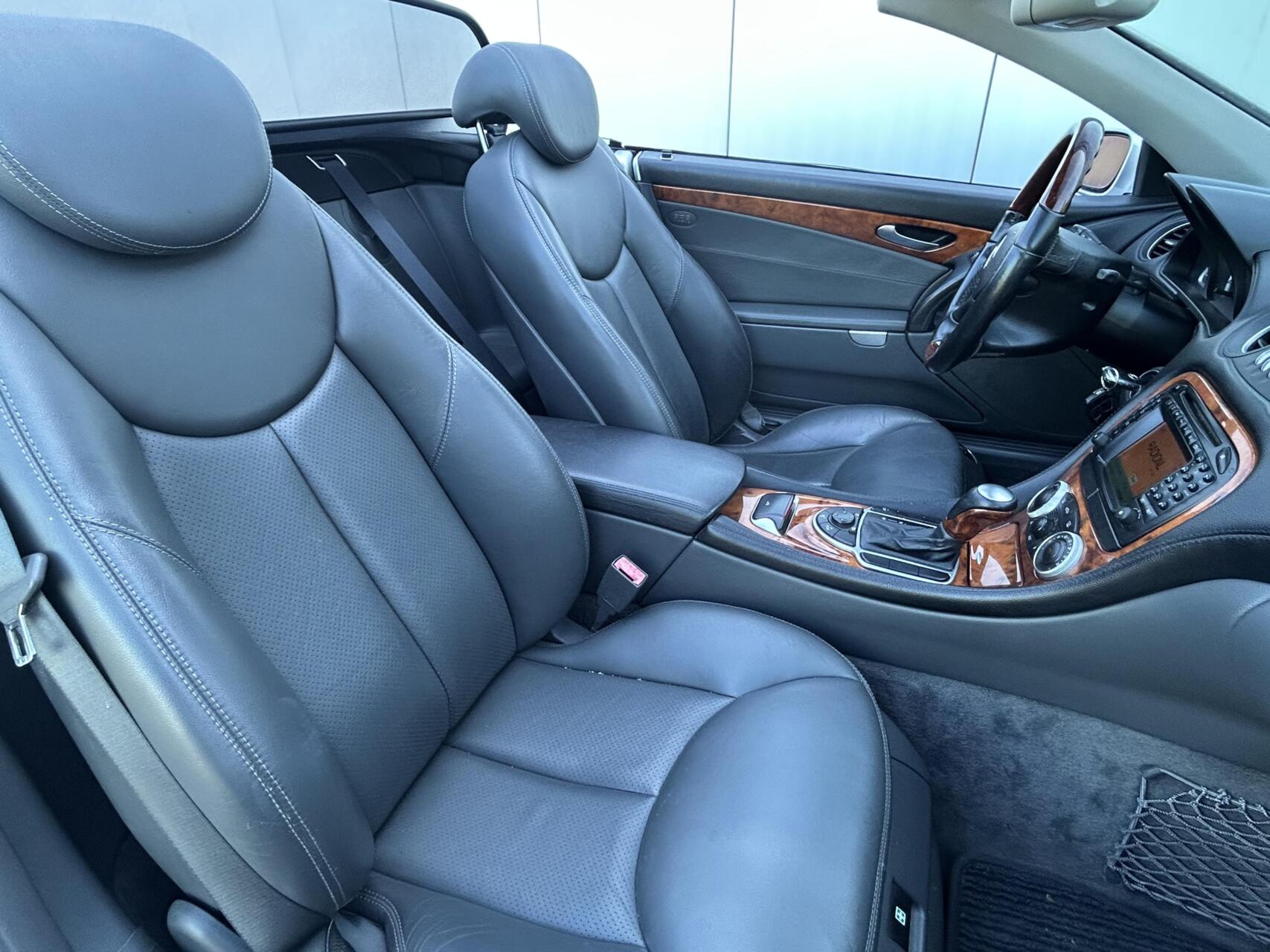 Foto van Mercedes-Benz SL 350
