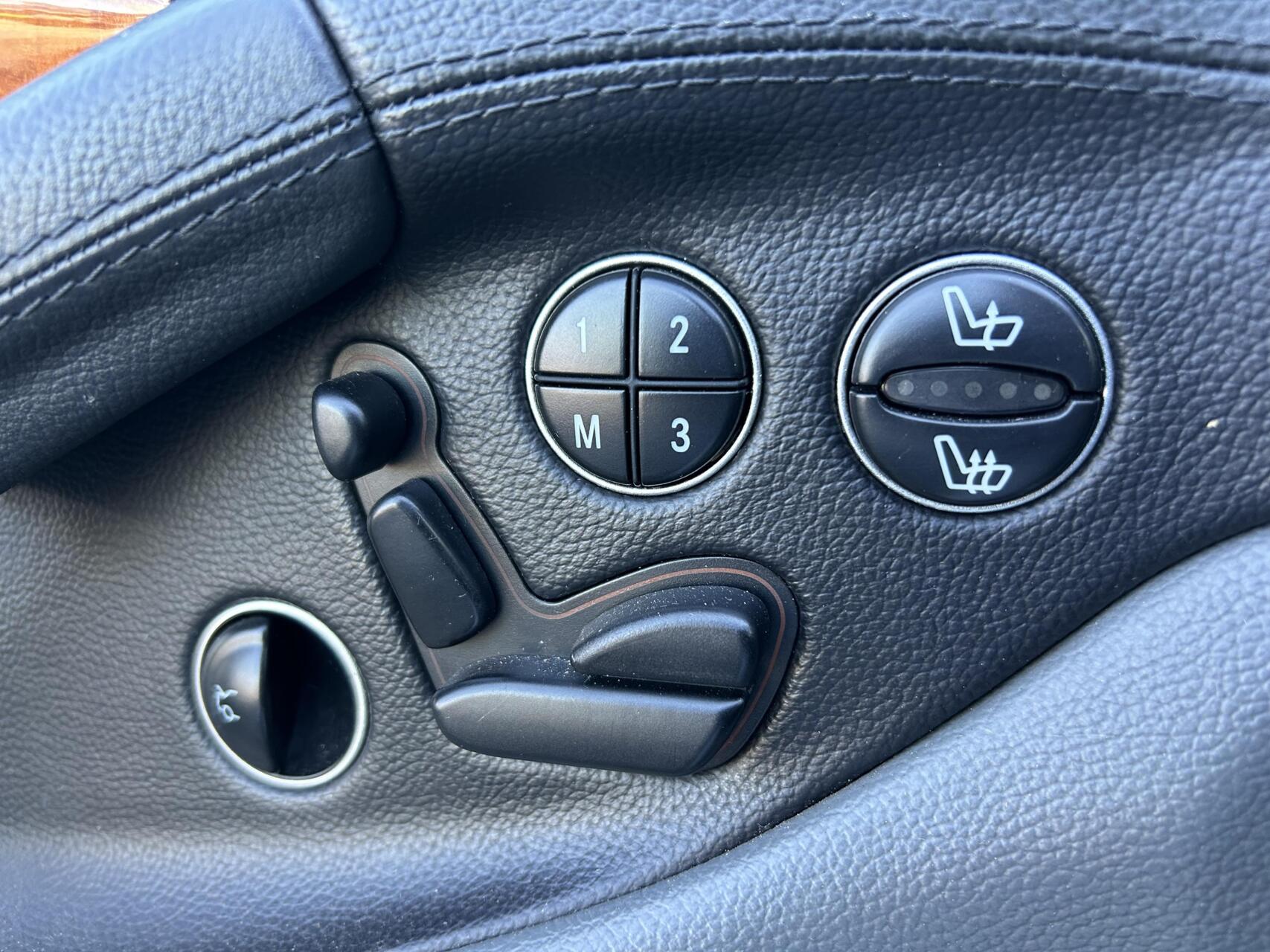 Foto van Mercedes-Benz SL 350