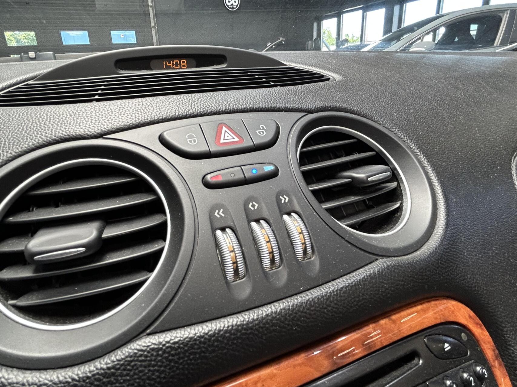 Foto van Mercedes-Benz SL 350