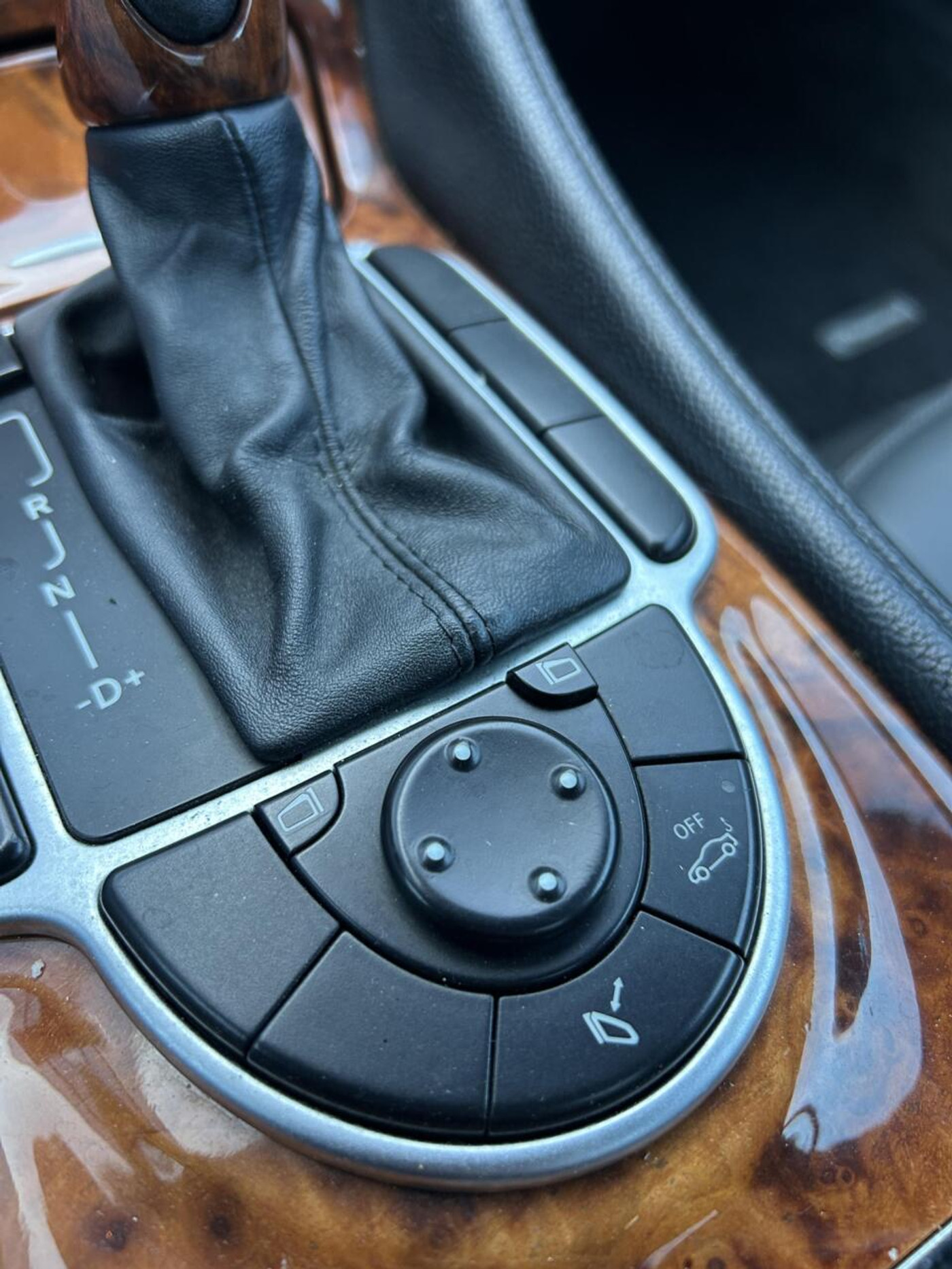 Foto van Mercedes-Benz SL 350
