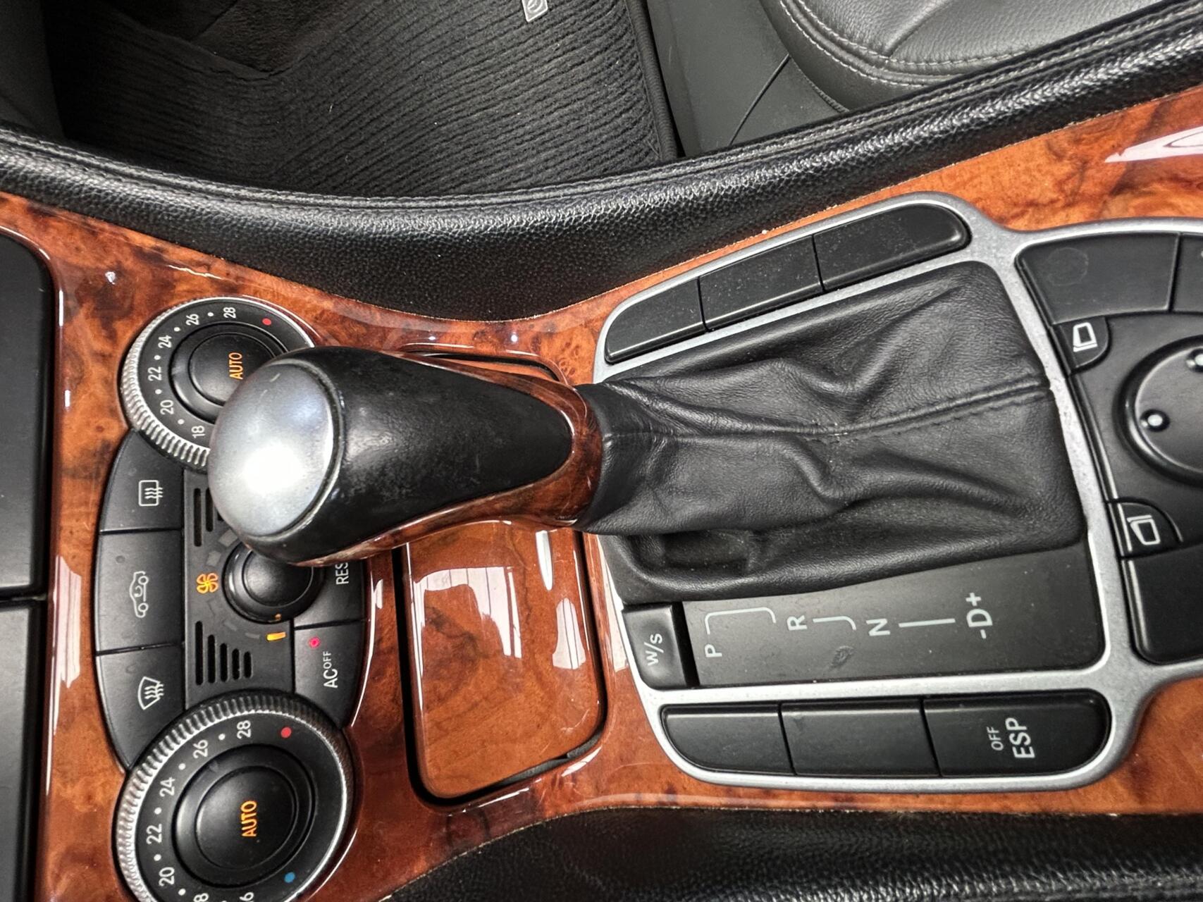 Foto van Mercedes-Benz SL 350