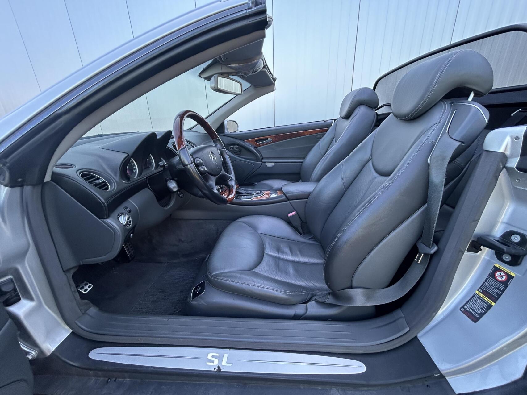 Foto van Mercedes-Benz SL 350