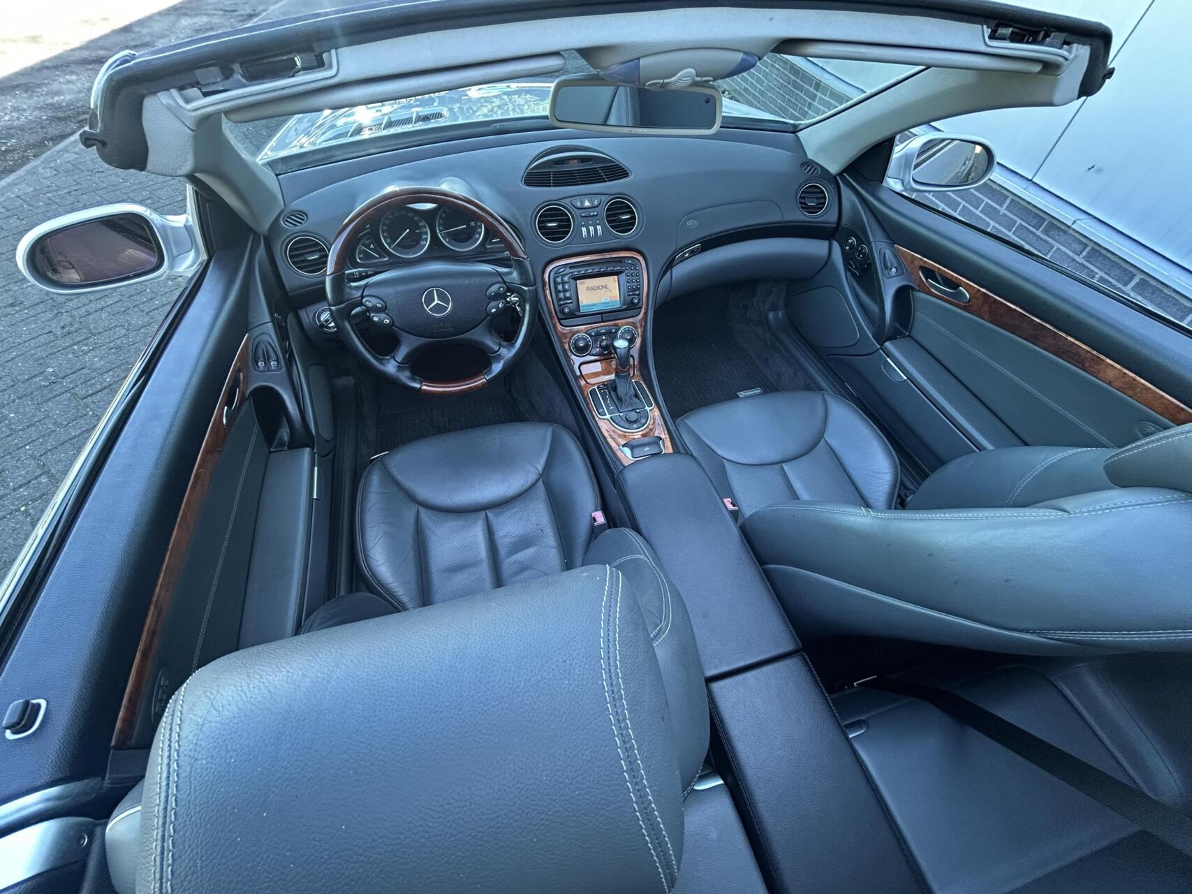 Foto van Mercedes-Benz SL 350