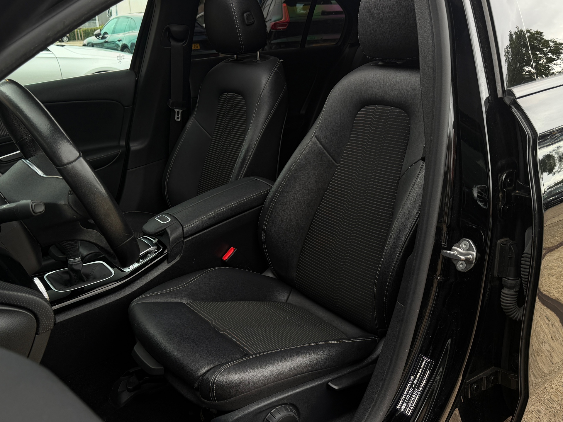 Foto van Mercedes-Benz A 180