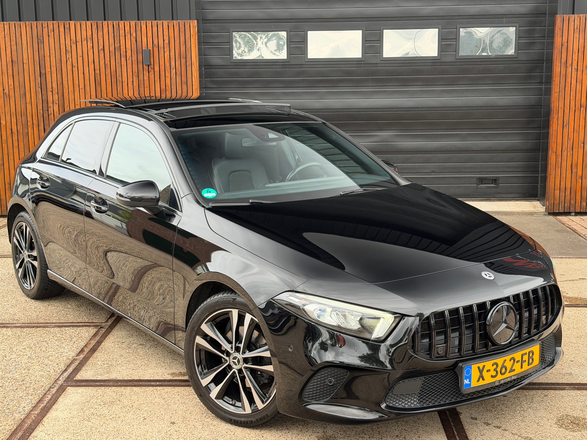 Foto van Mercedes-Benz A 180