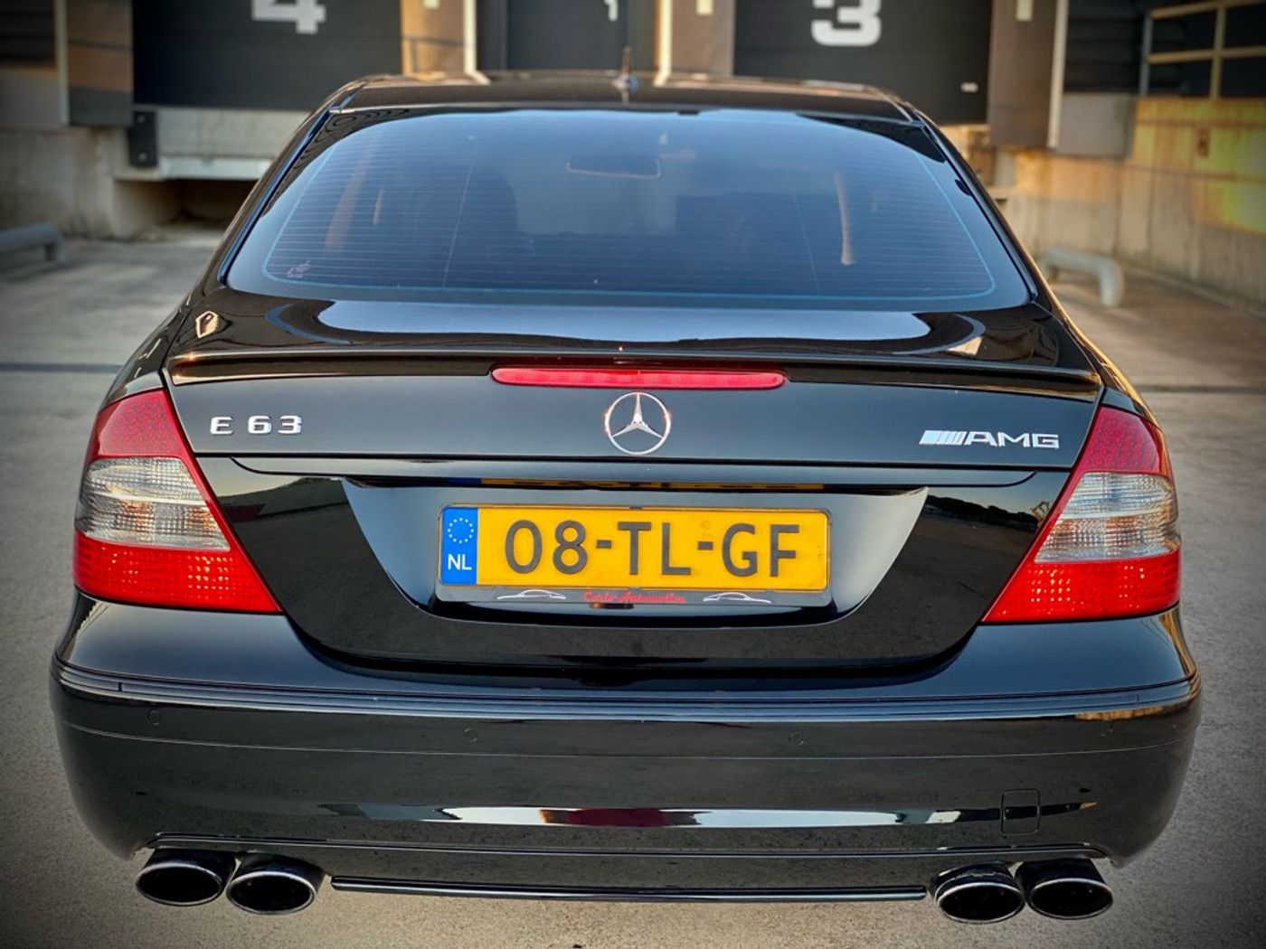Foto van Mercedes-Benz E 63 AMG