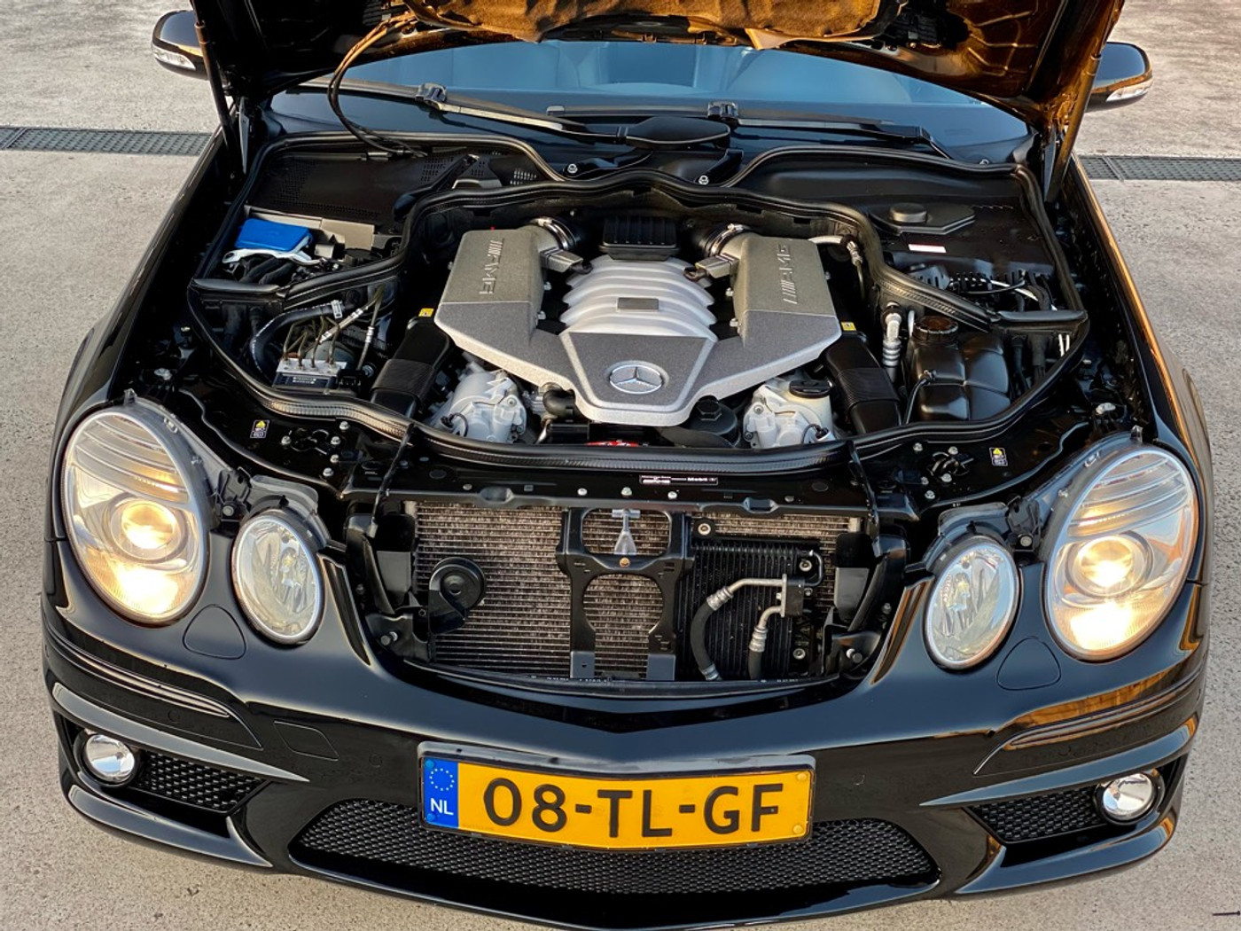 Foto van Mercedes-Benz E 63 AMG