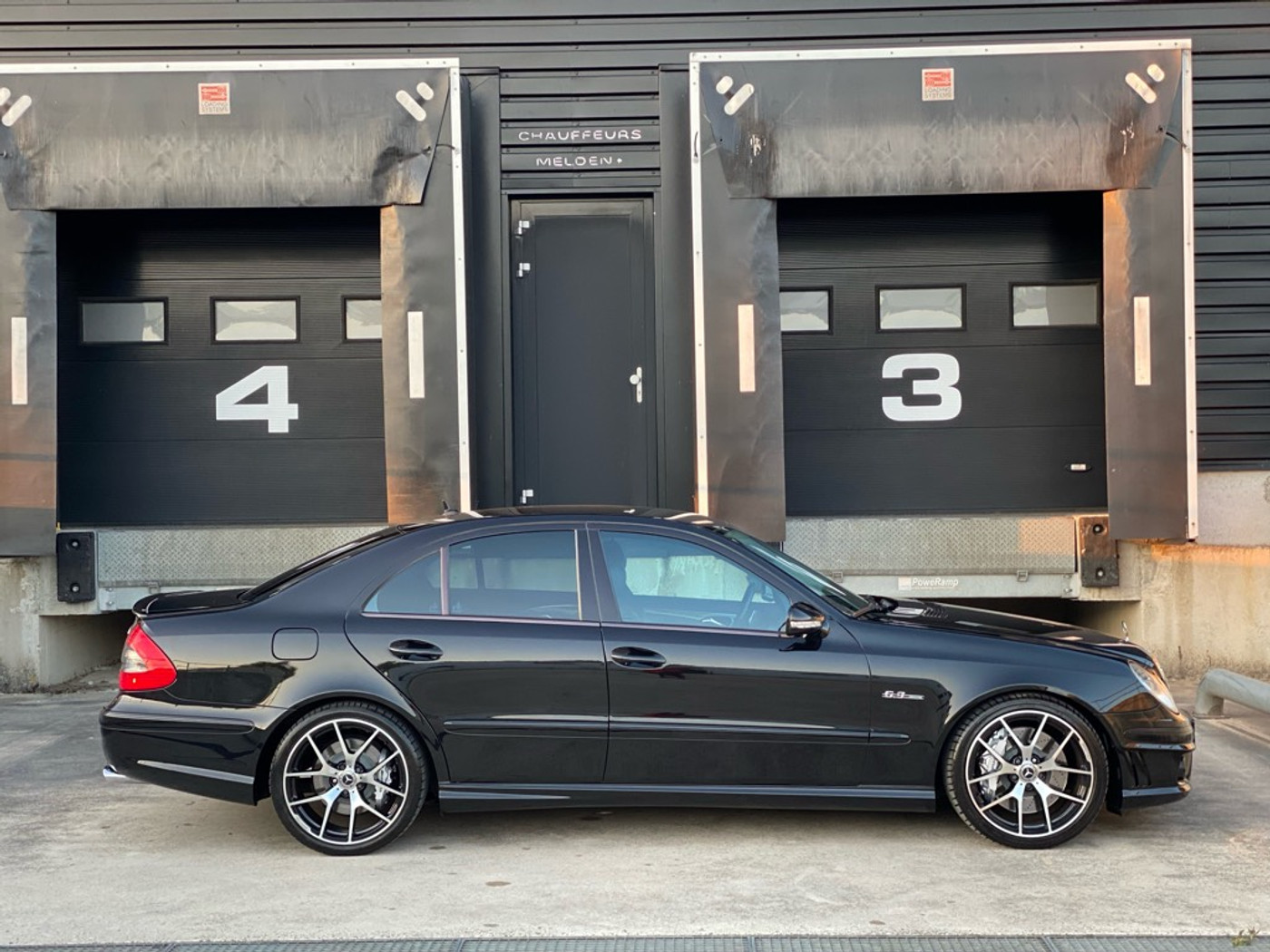 Foto van Mercedes-Benz E 63 AMG