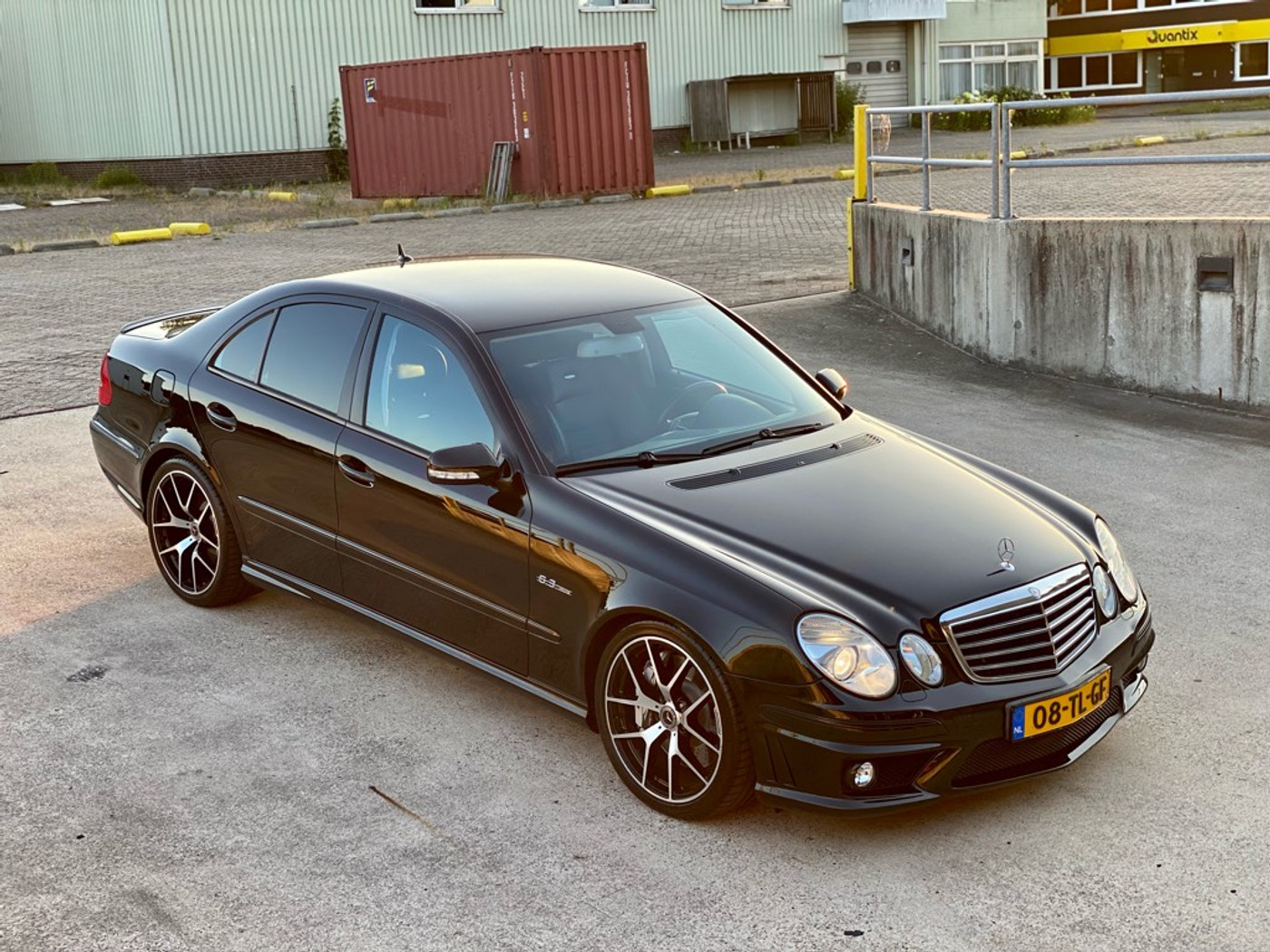 Foto van Mercedes-Benz E 63 AMG