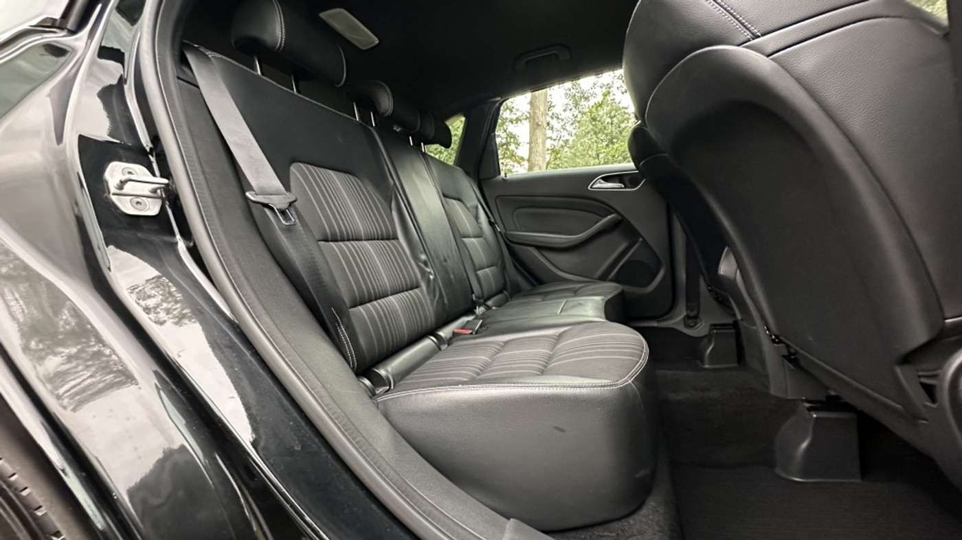 Foto van Mercedes-Benz B 200