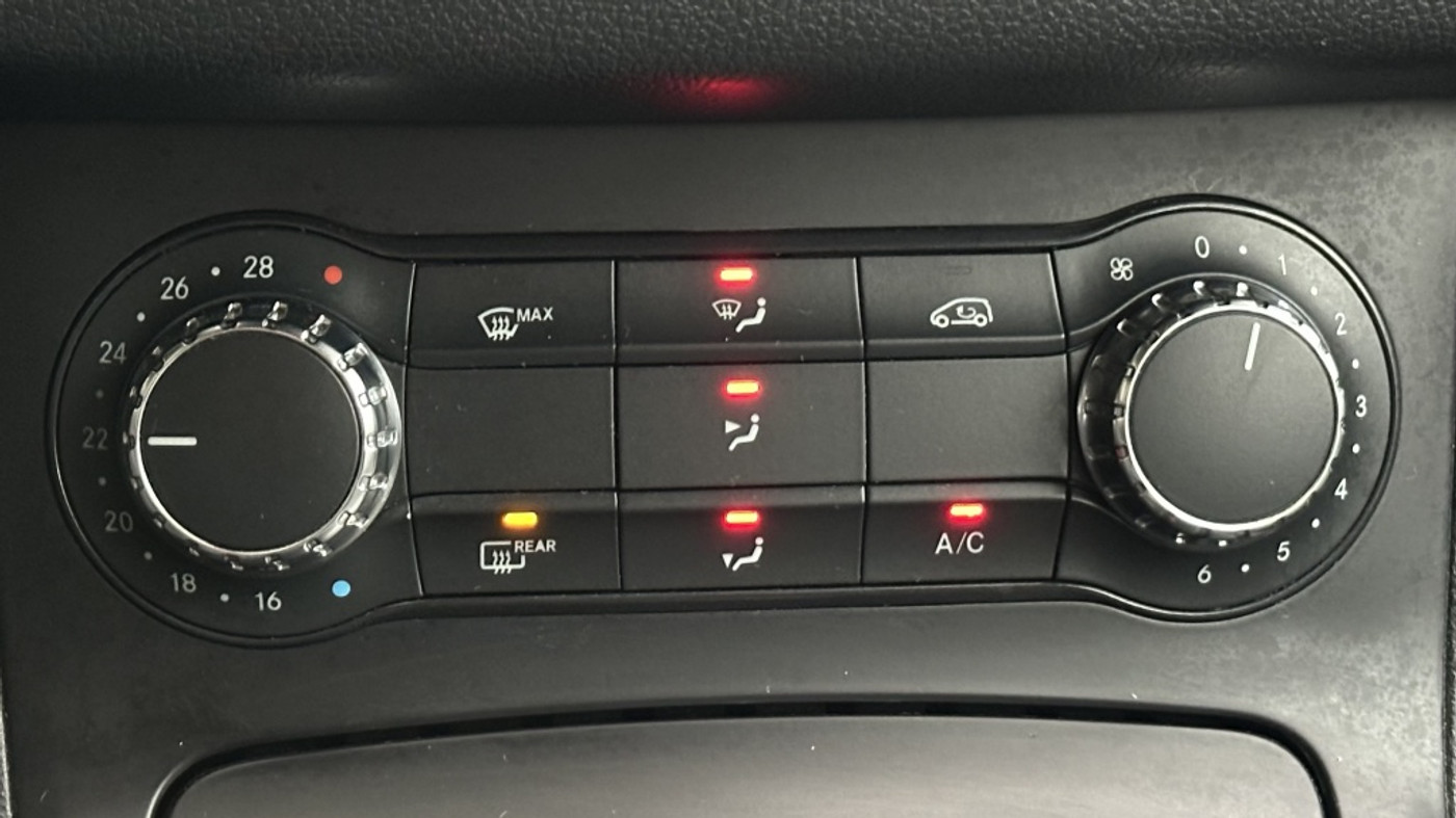 Foto van Mercedes-Benz B 200