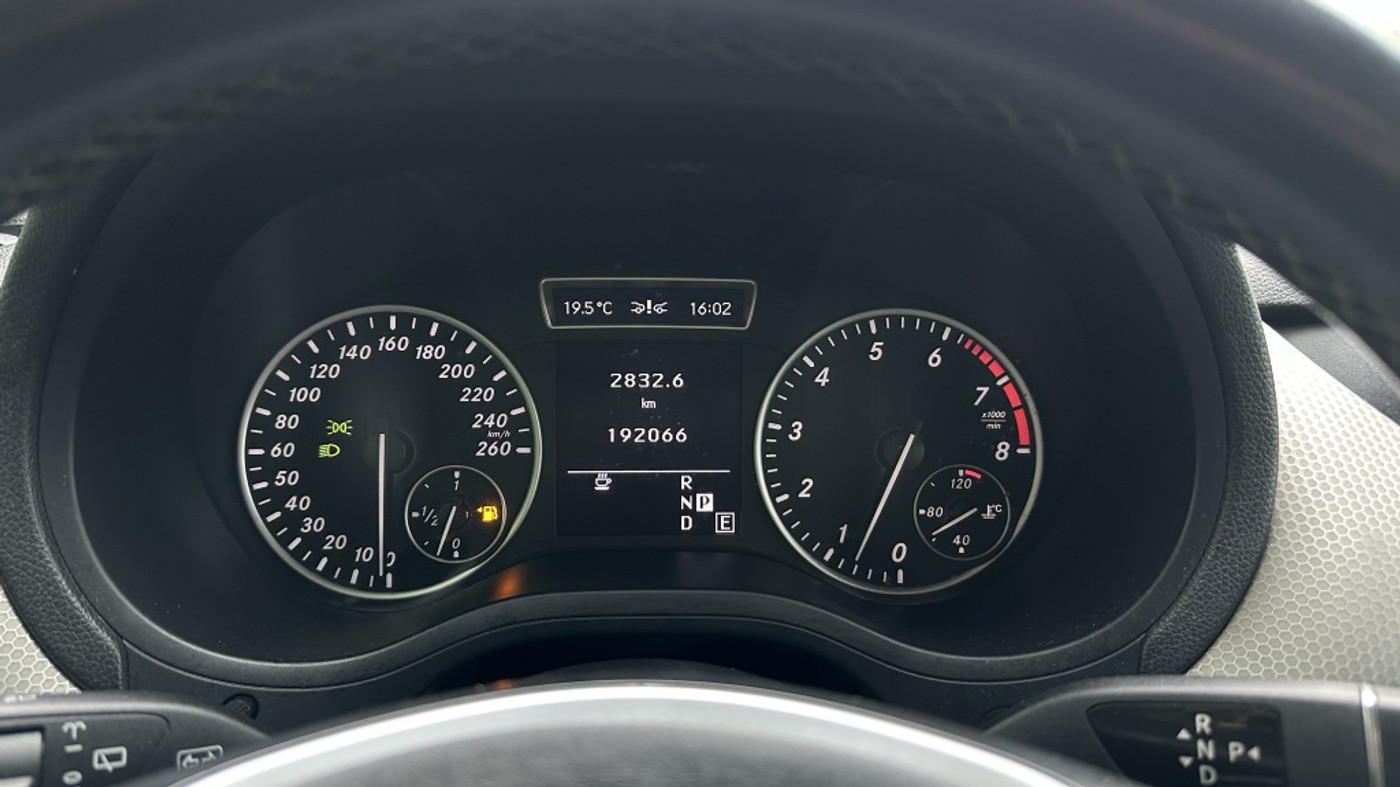 Foto van Mercedes-Benz B 200