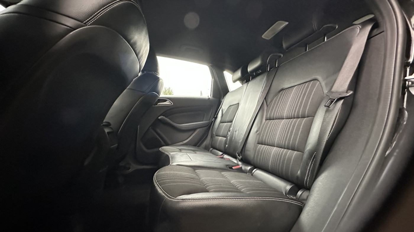 Foto van Mercedes-Benz B 200