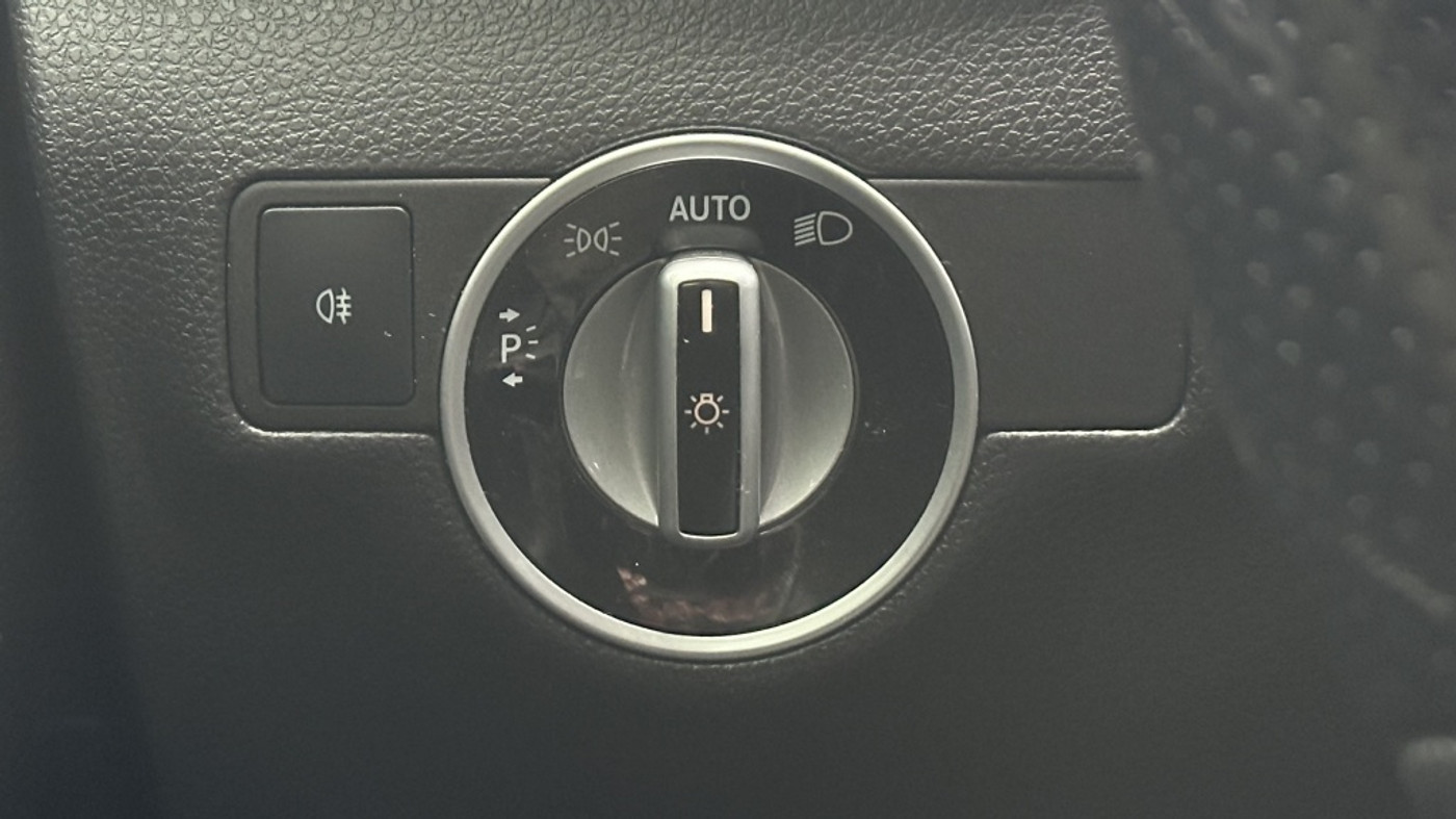 Foto van Mercedes-Benz B 200