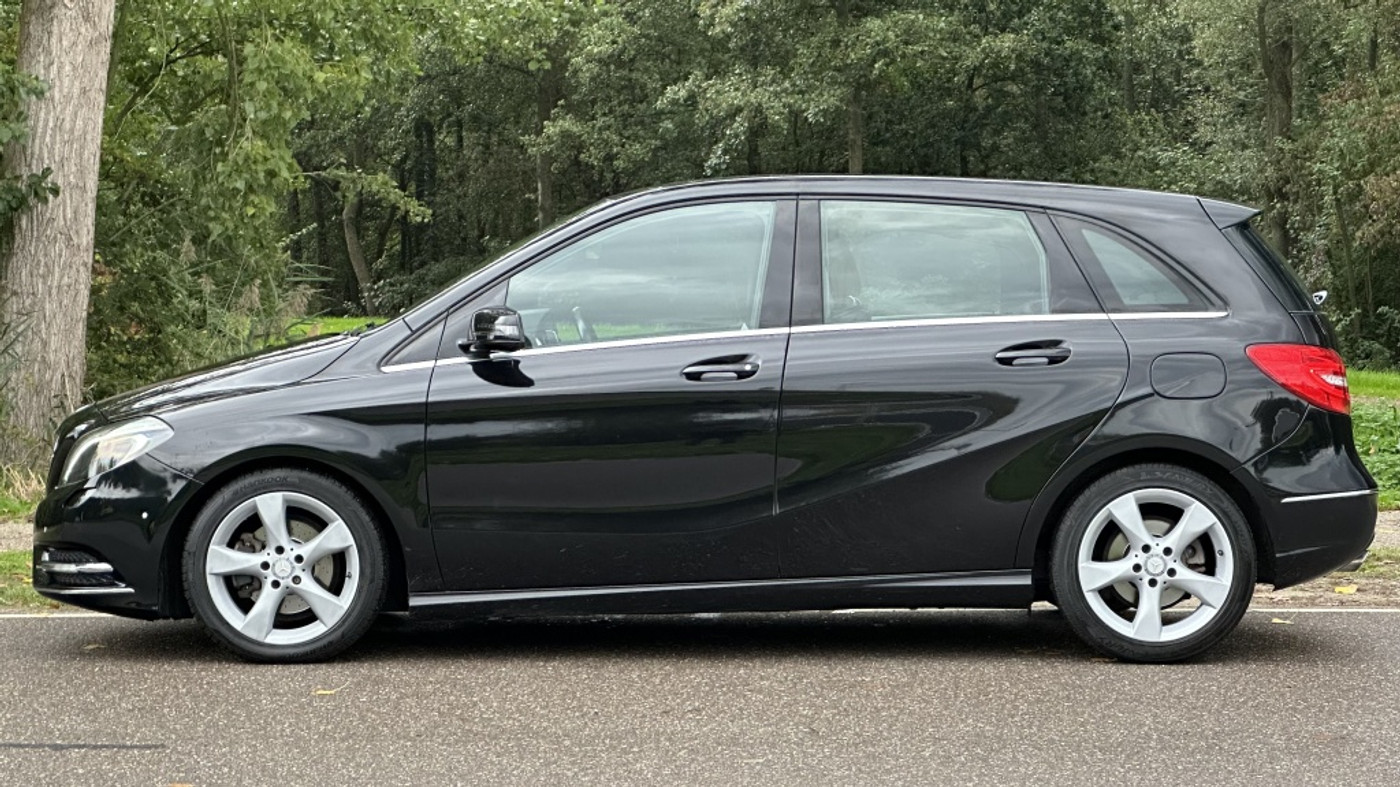 Foto van Mercedes-Benz B 200