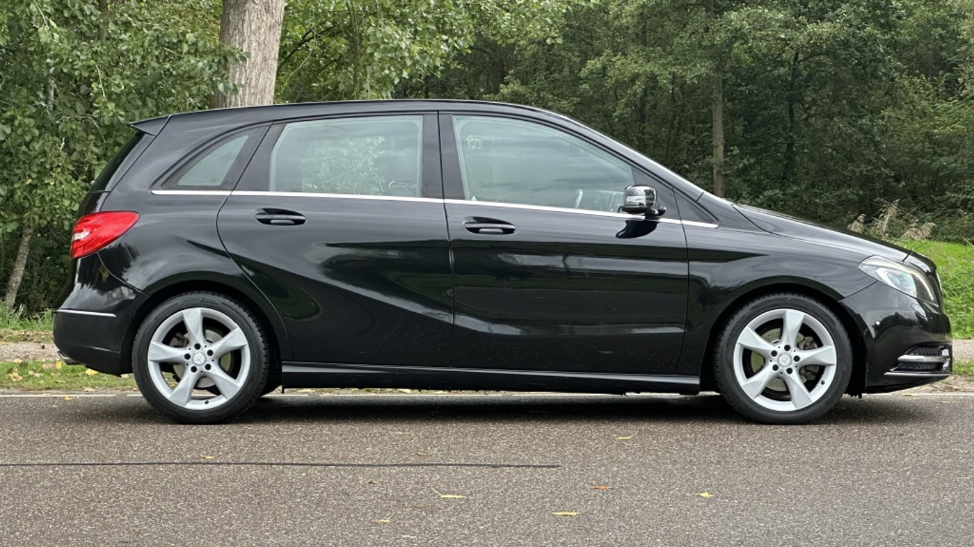 Foto van Mercedes-Benz B 200