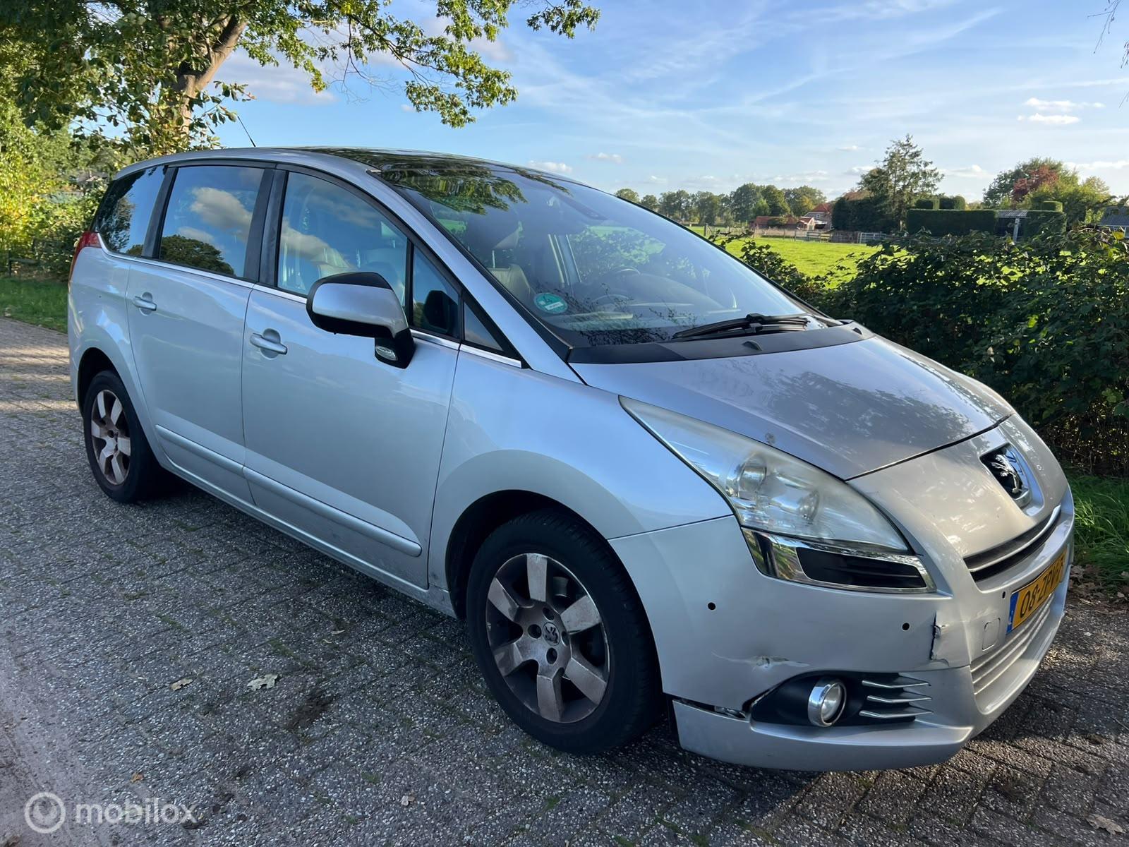 Peugeot 5008 1.6 VTi Style 5p.bj 2013 2013 - voorkant