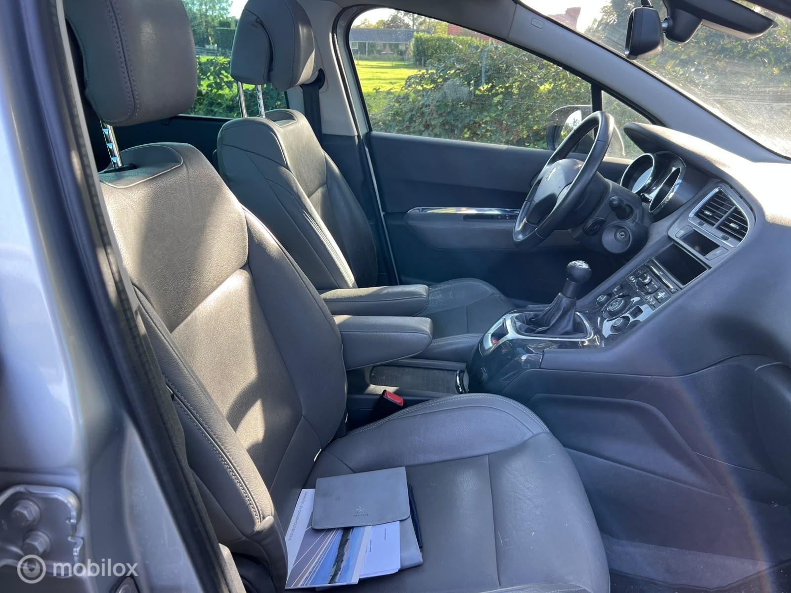 Foto van Peugeot 5008