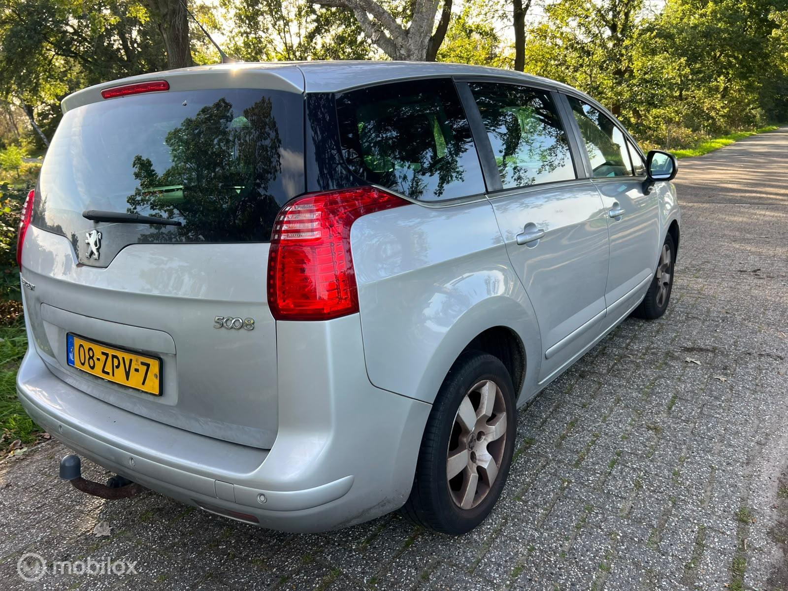 Foto van Peugeot 5008