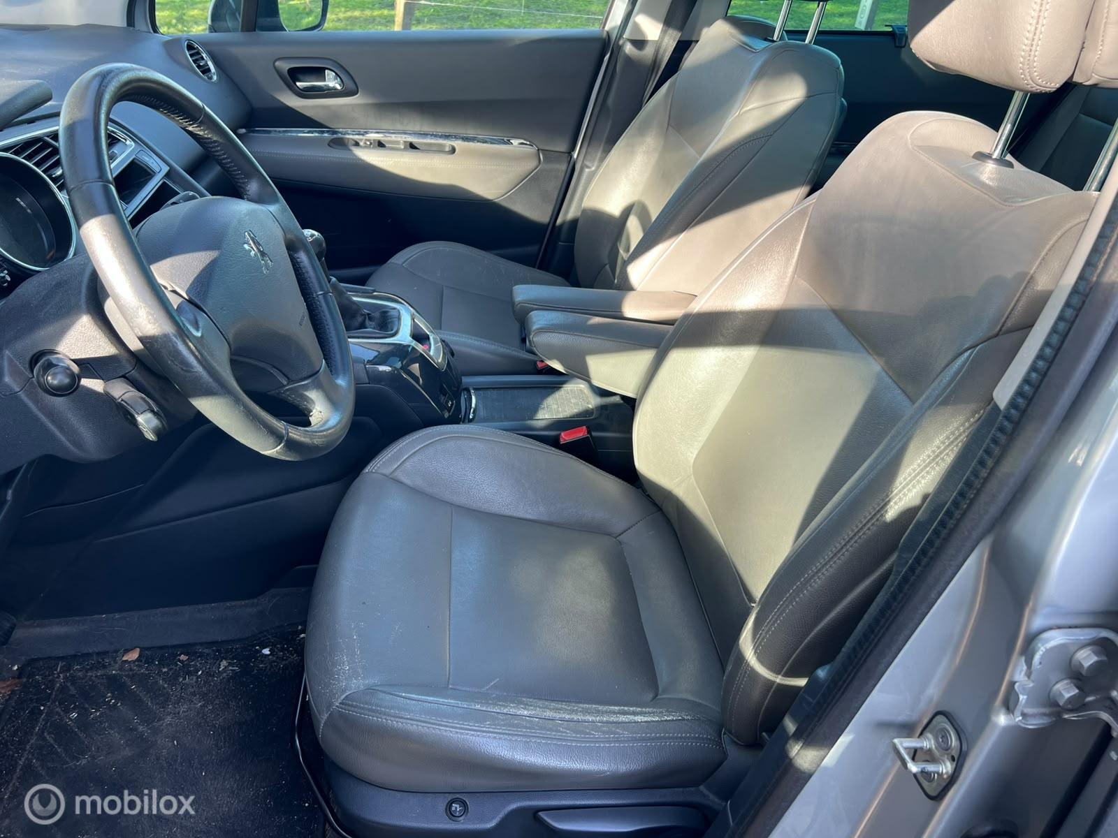 Foto van Peugeot 5008