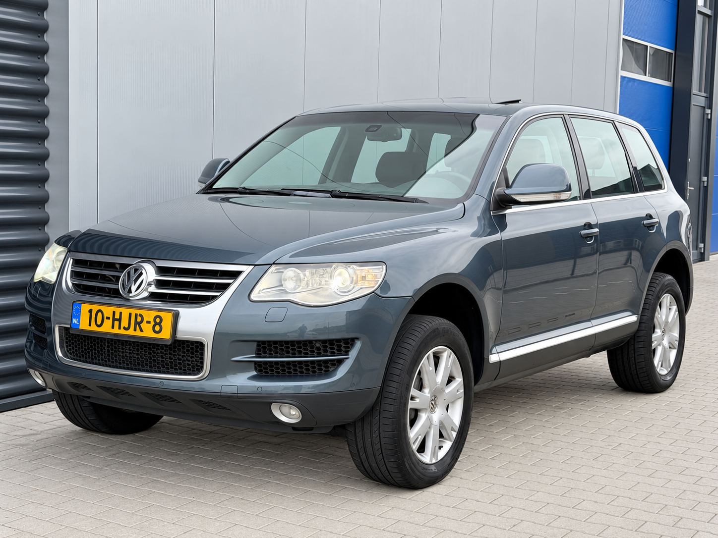 Volkswagen Touareg 3.6 V6 FSI Highline - 100% Dealer onderhouden! 2009 - voorkant