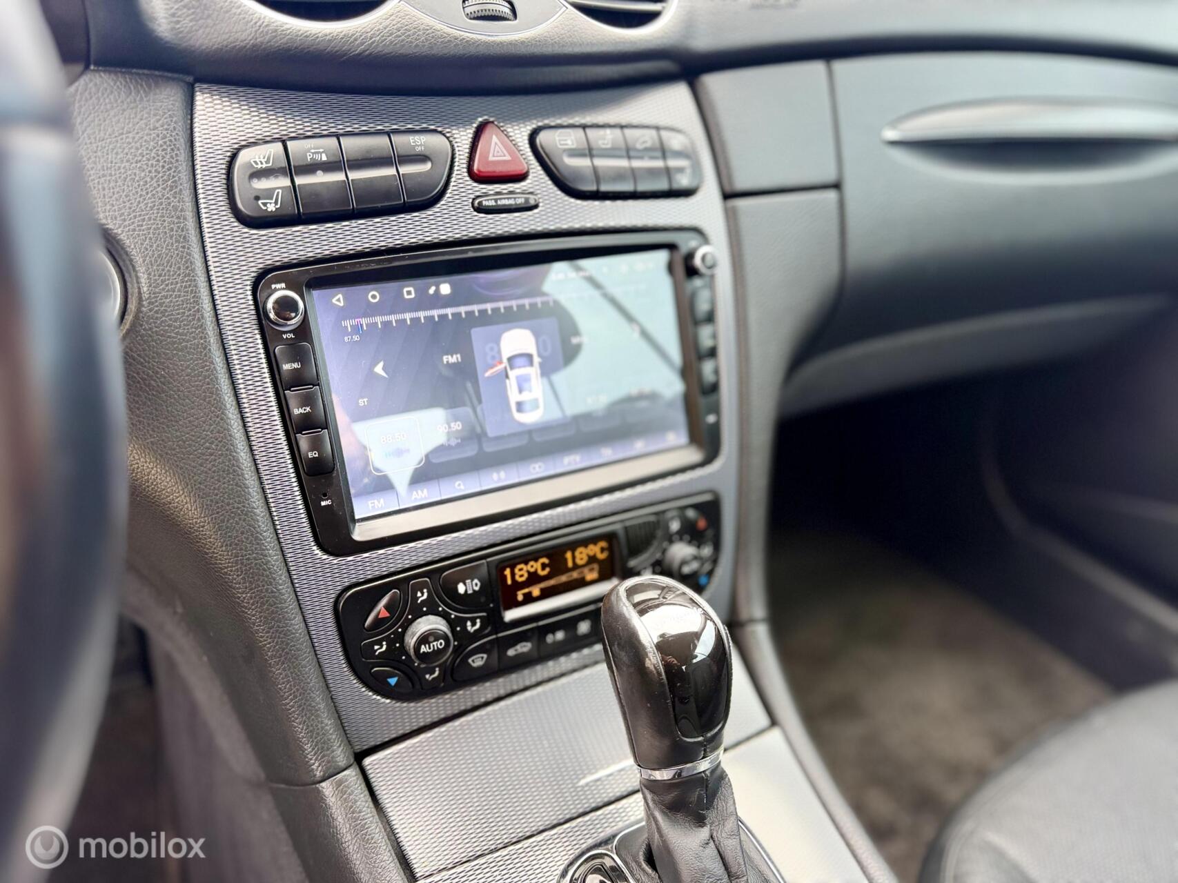 Foto van Mercedes-Benz CLK 500