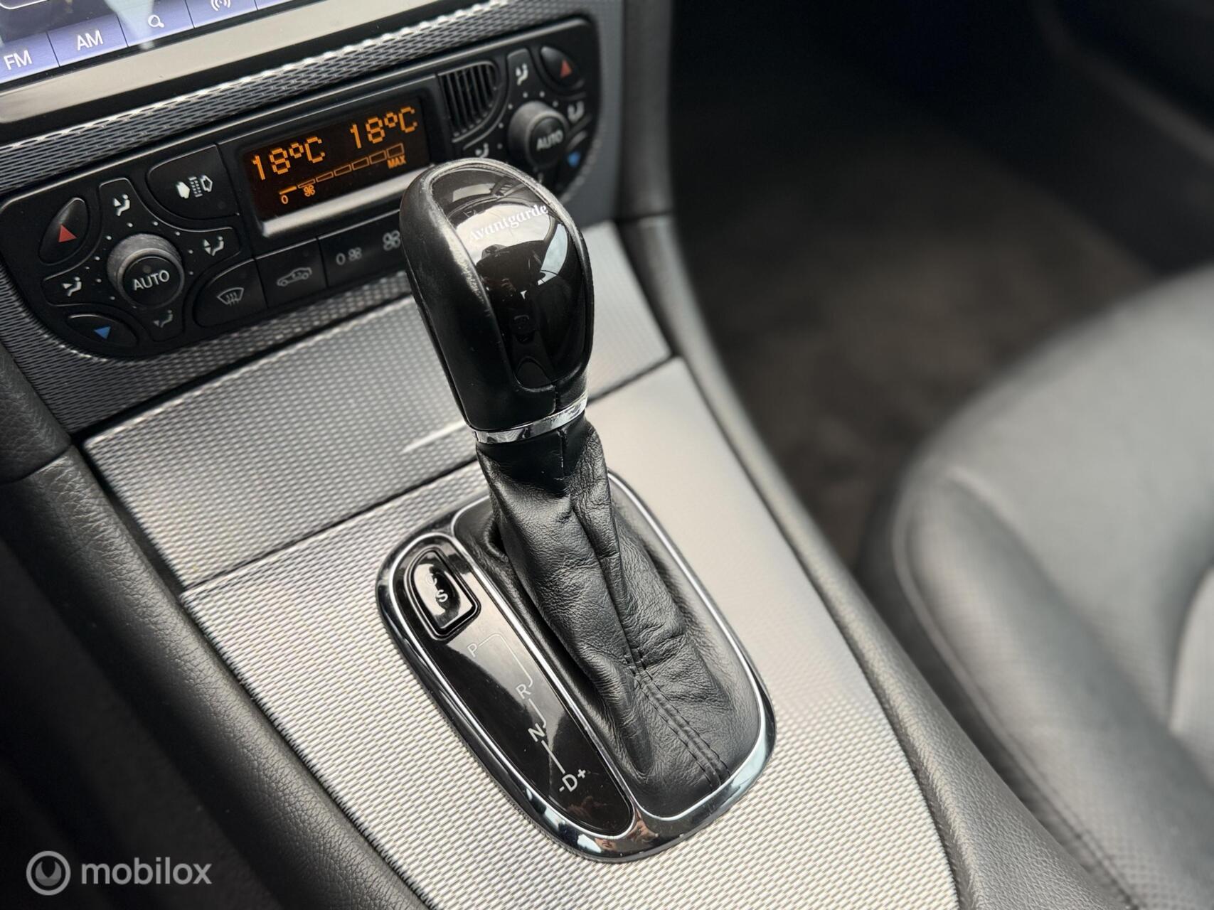 Foto van Mercedes-Benz CLK 500