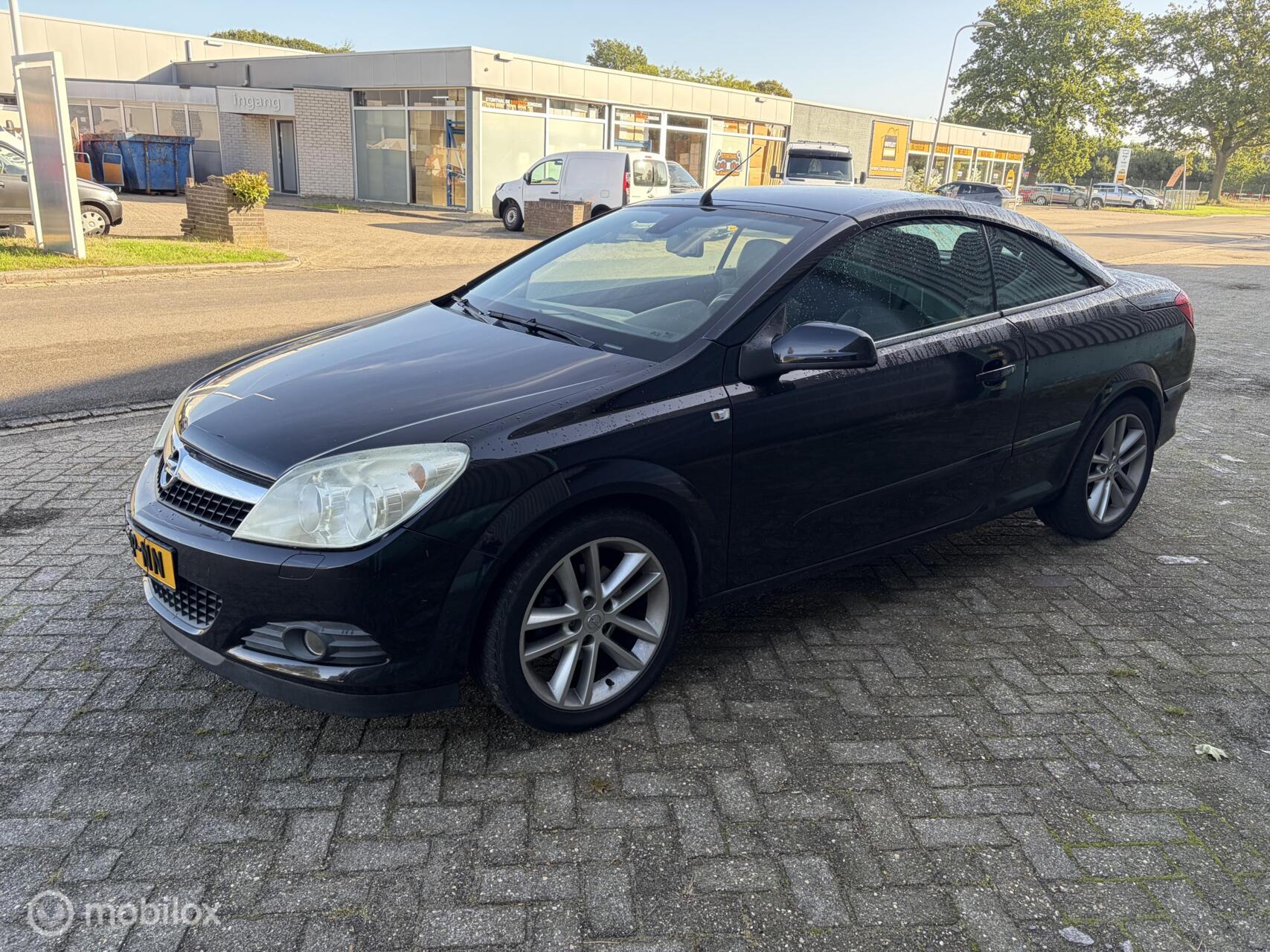 Foto van Opel Astra Twin Top