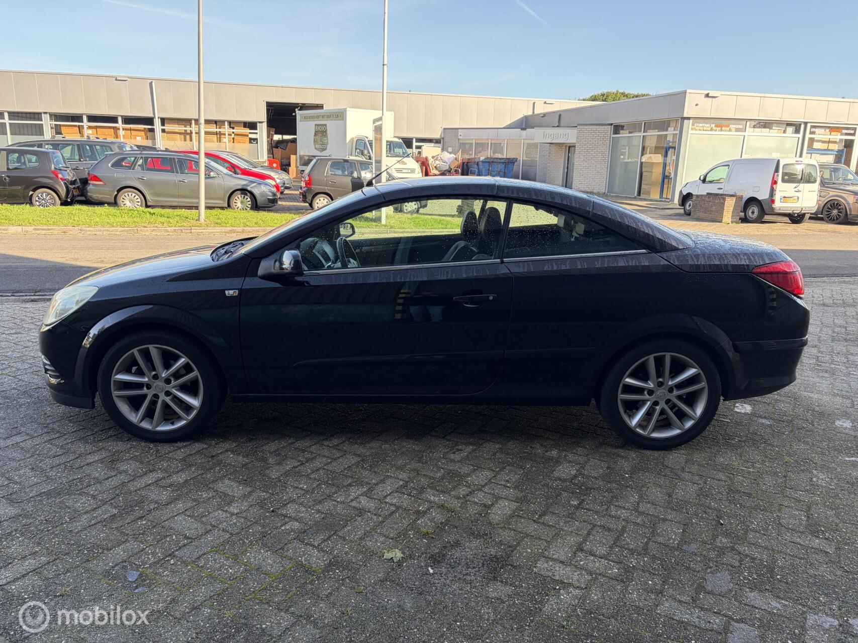 Foto van Opel Astra Twin Top