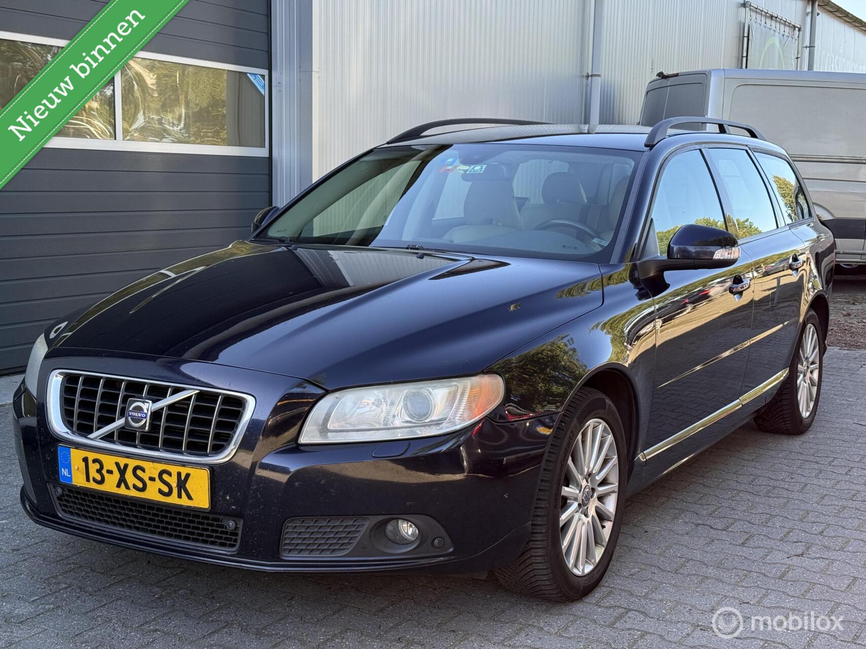Volvo V70 3.2 Summum, 6 cilinder, Automaat, Luxe 2007 - voorkant