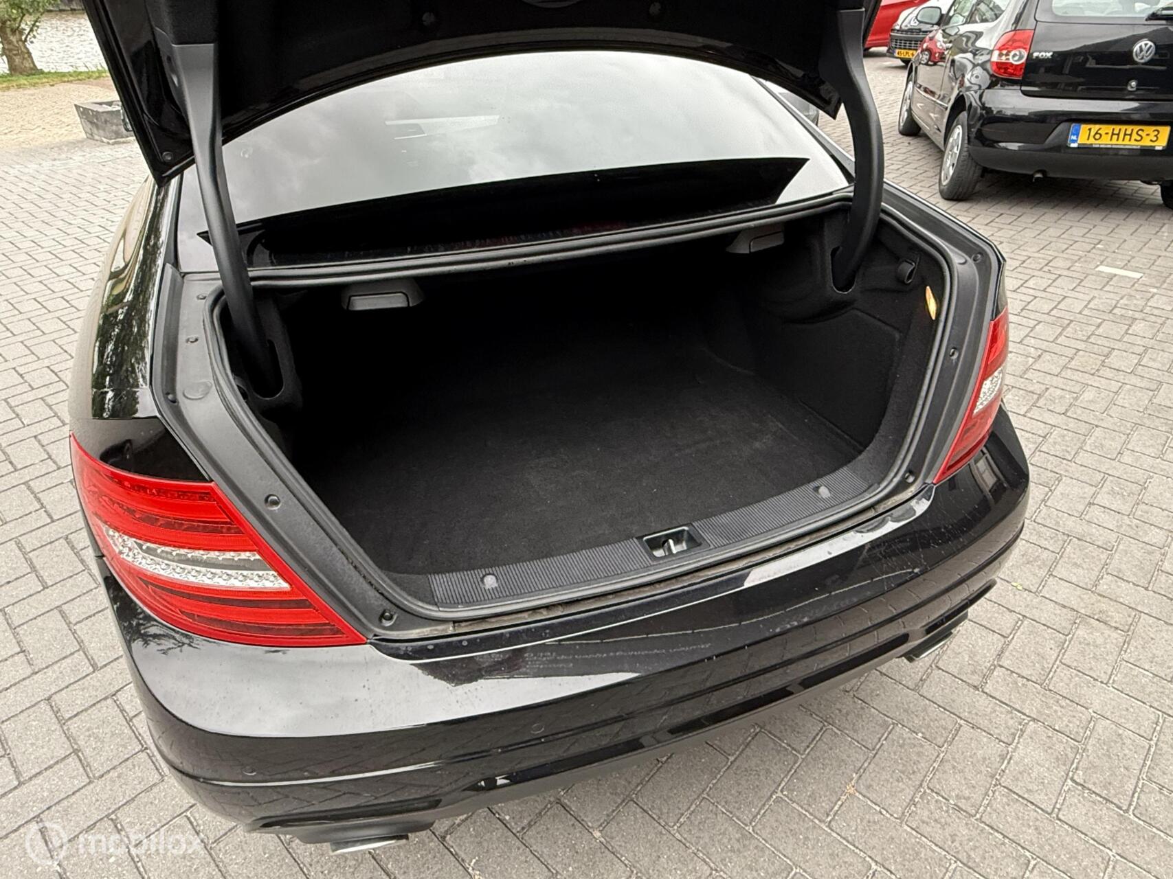 Foto van Mercedes-Benz C 350