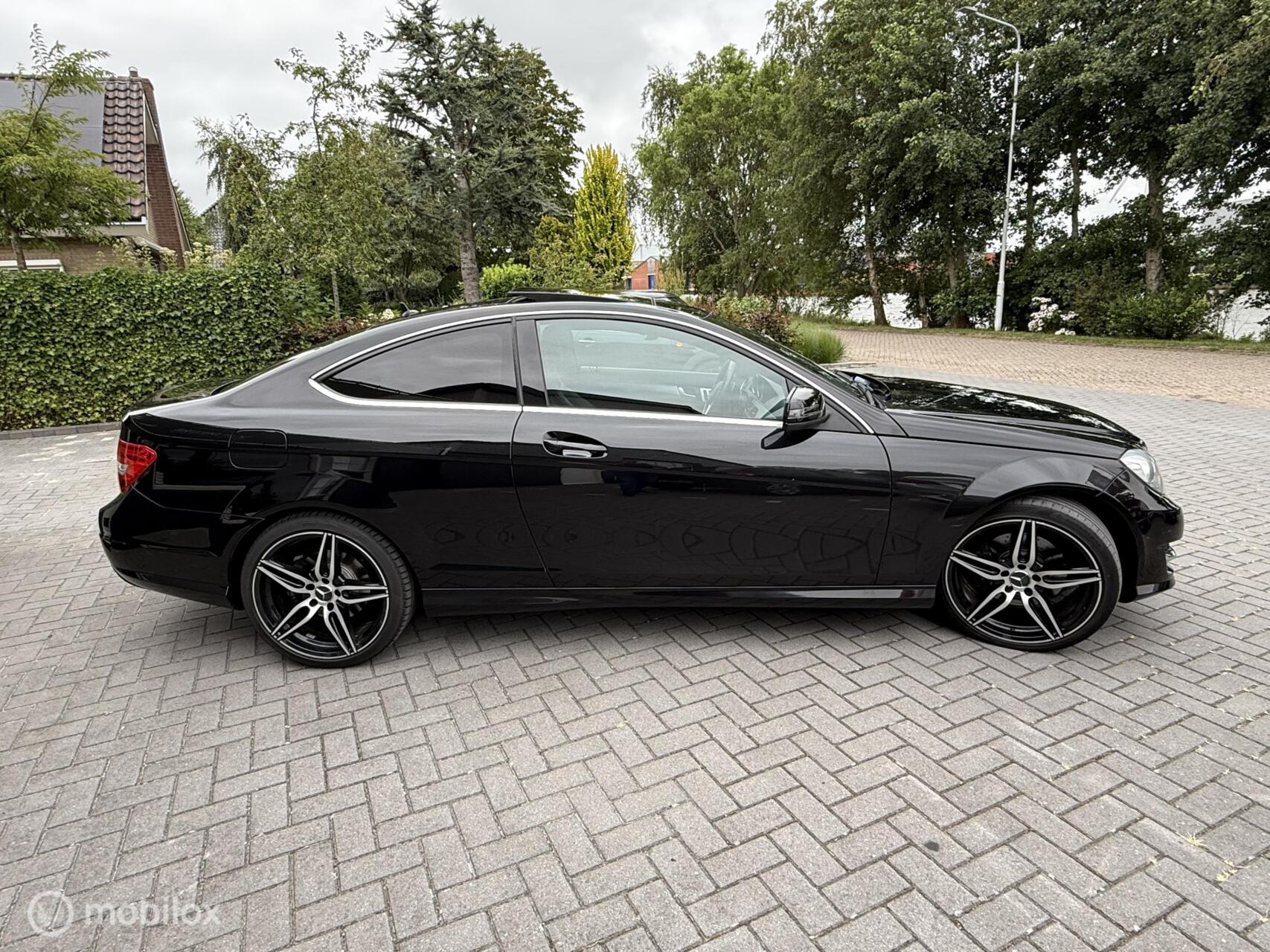 Foto van Mercedes-Benz C 350