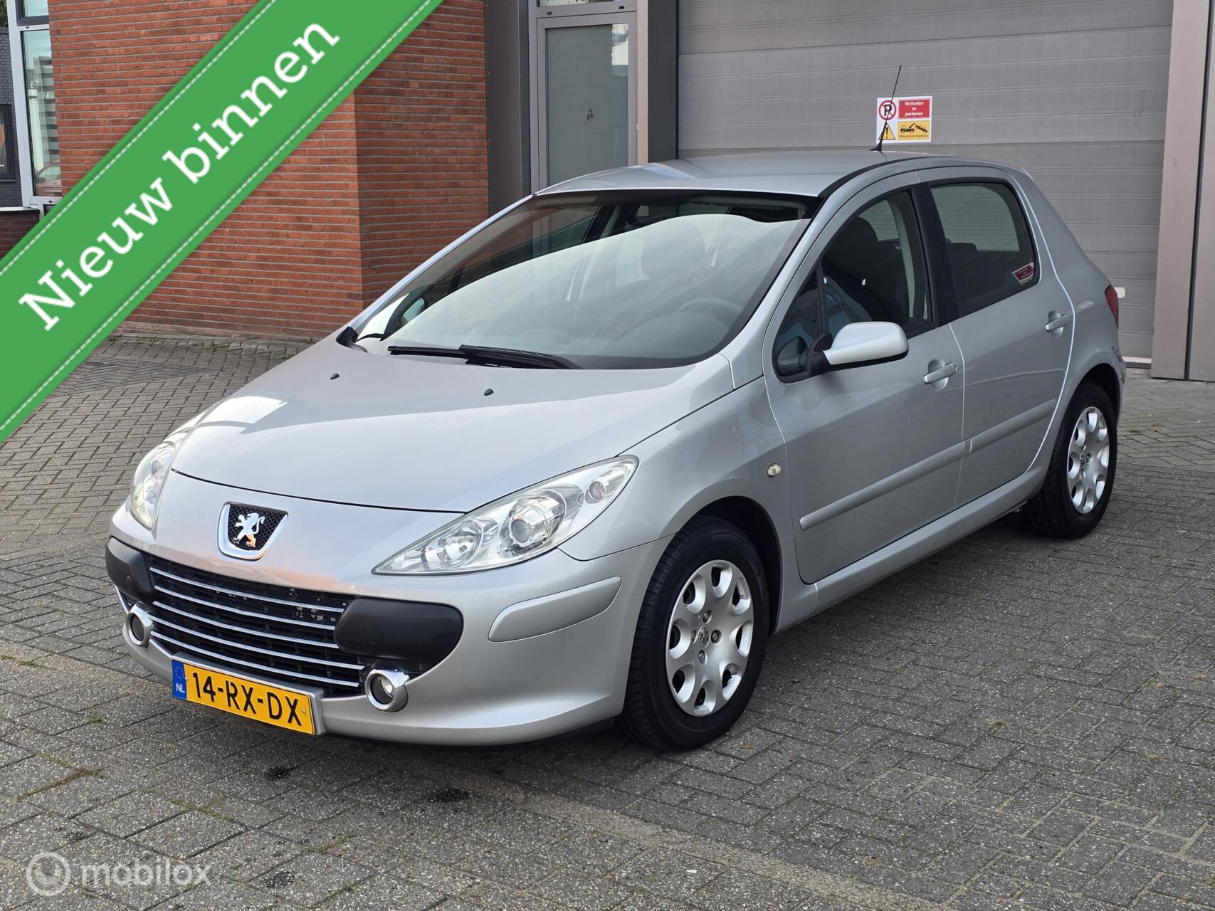 Peugeot 307 1.6-16V XS_Airco_Apk 2005 - voorkant