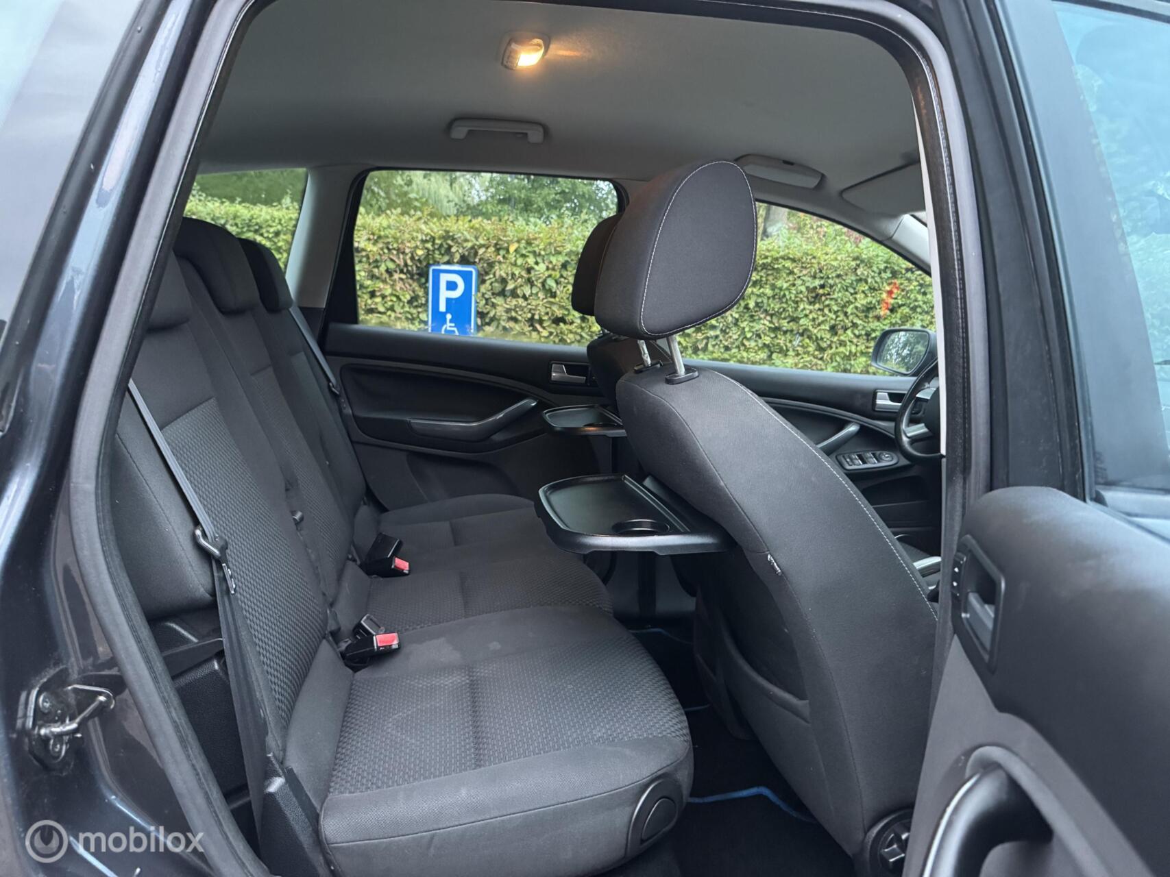 Foto van Ford C-max