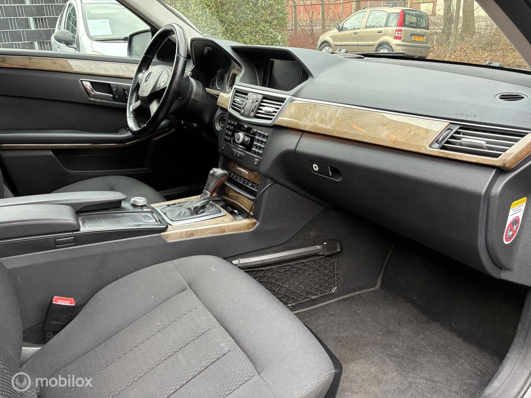 Foto van Mercedes-Benz E 220 CDI