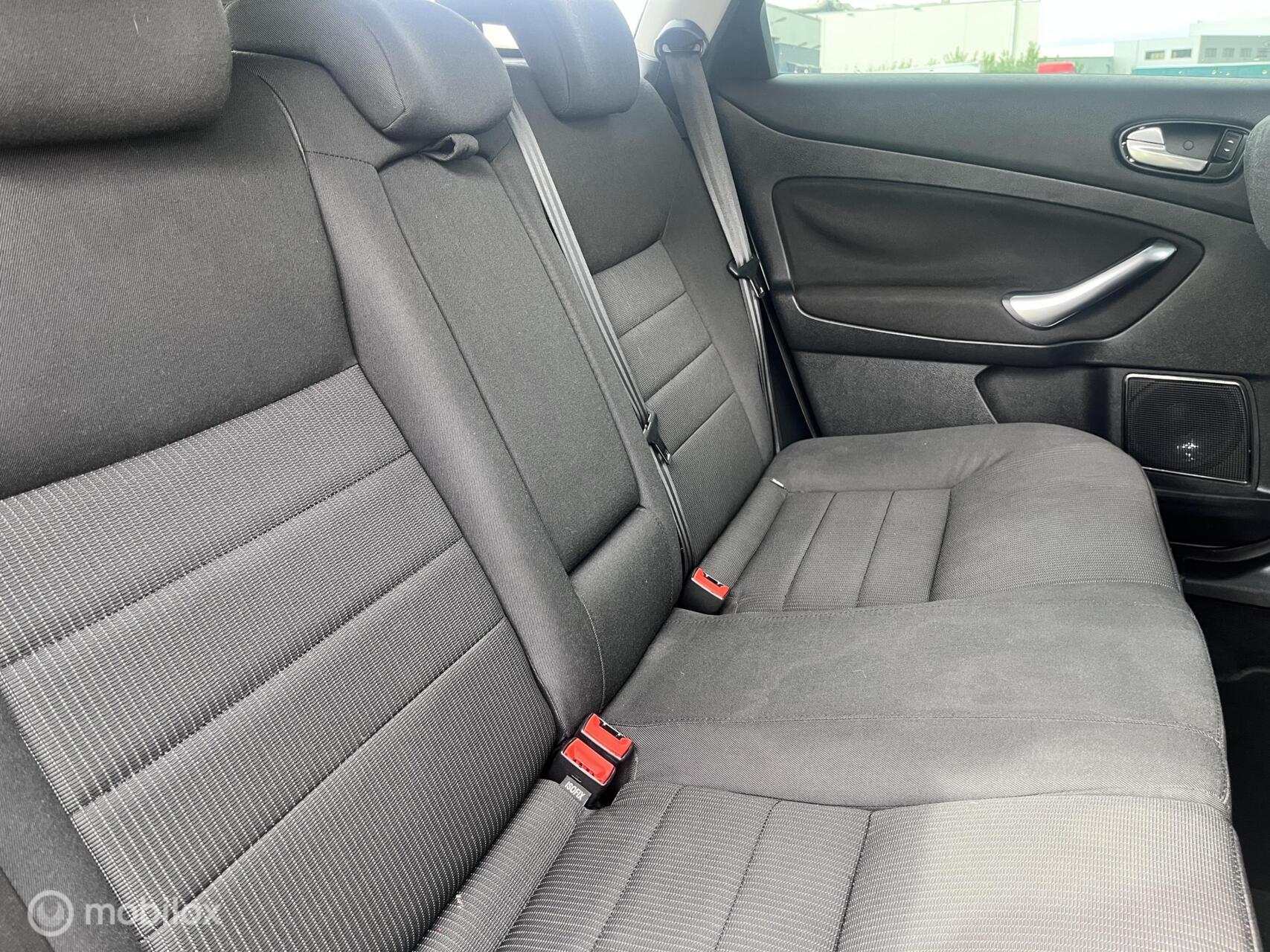 Foto van Ford Mondeo